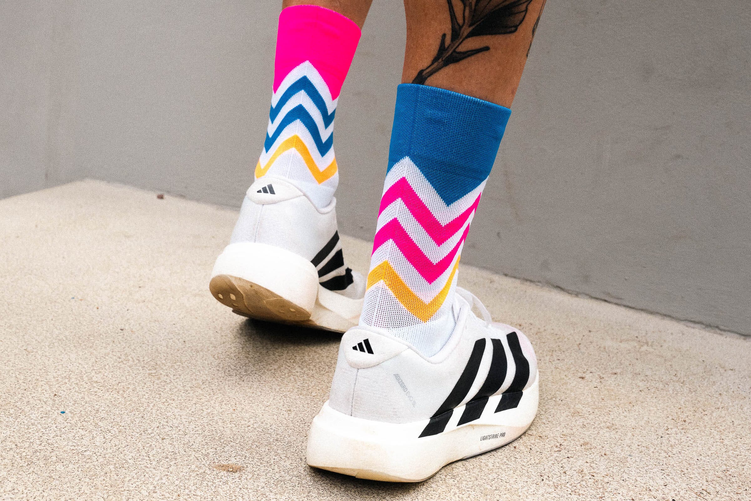 Incylence Running Volts Blue Pink Socks 