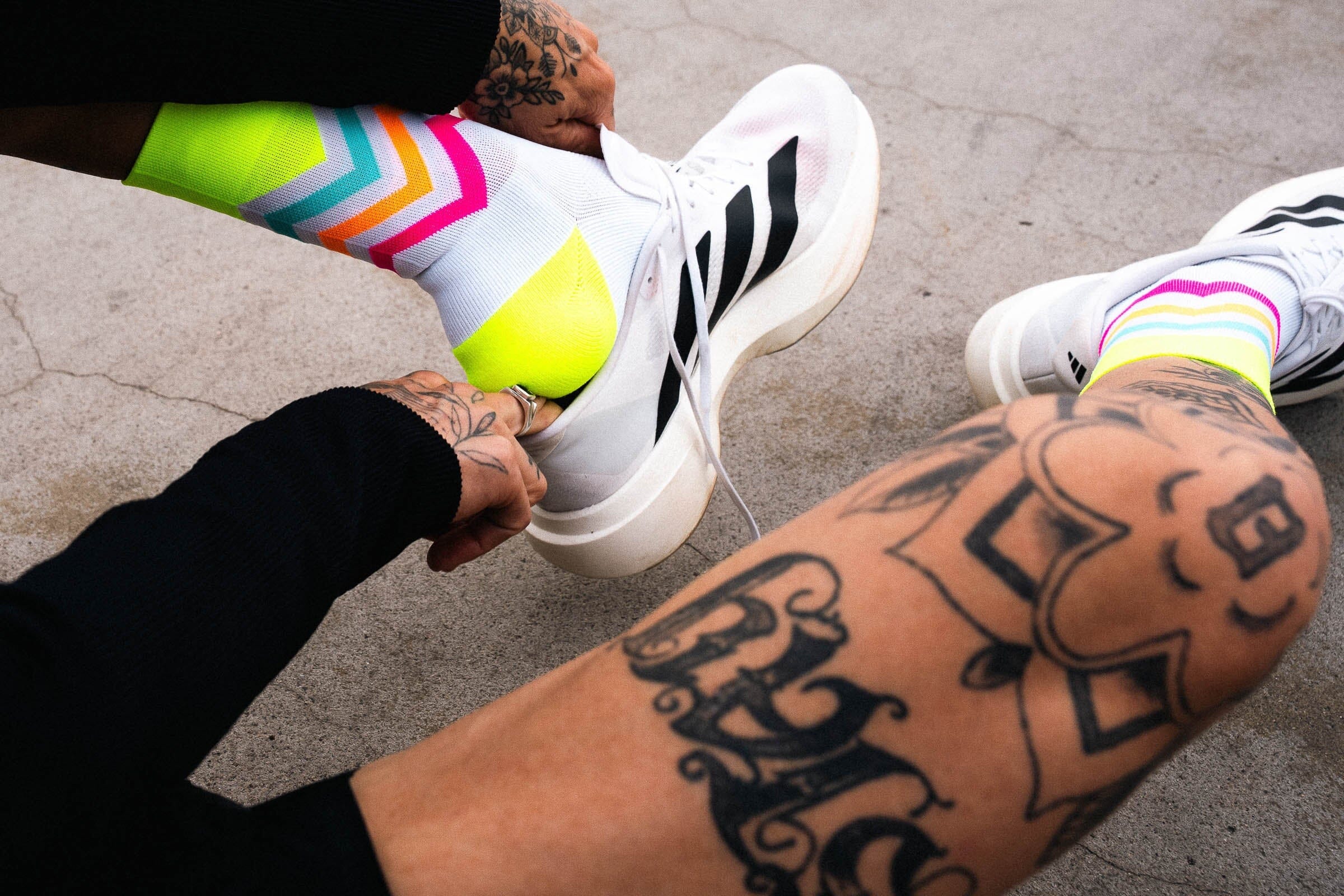 Incylence Running Volts Canary Pink Socks 