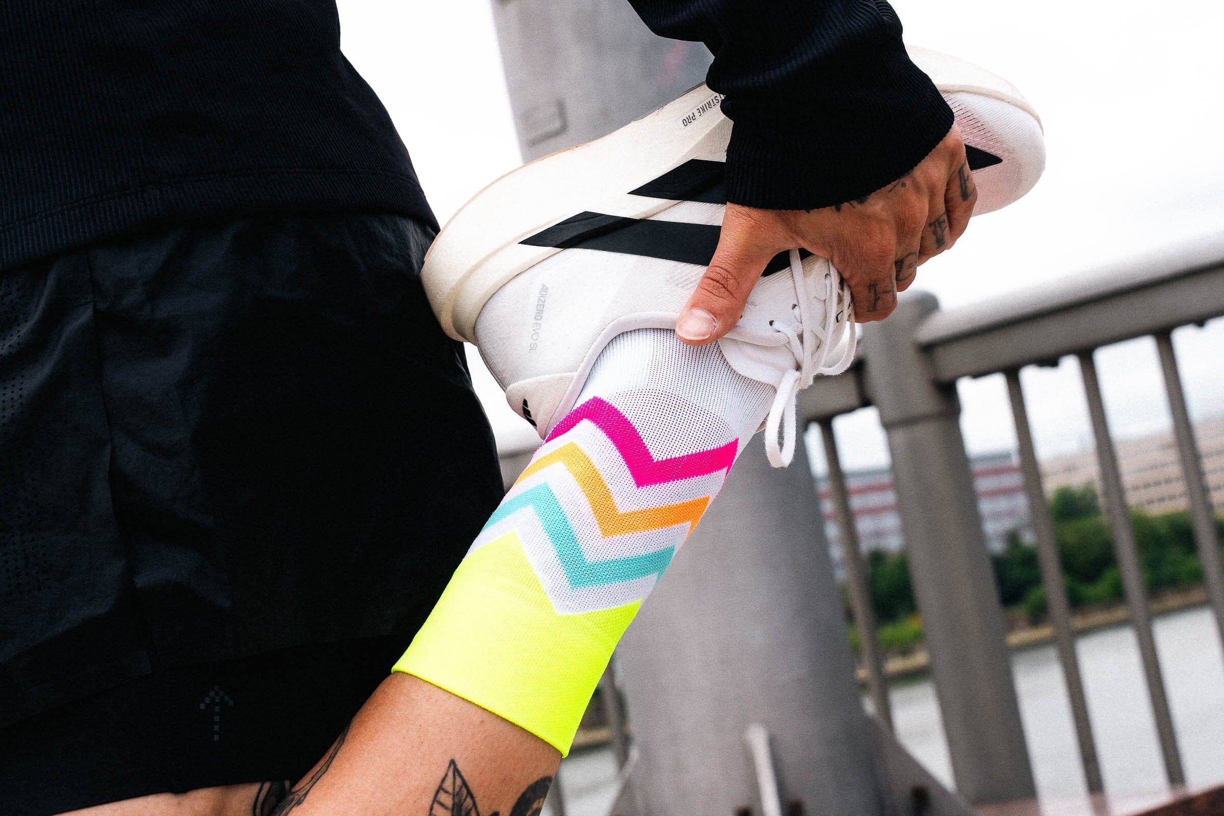 Incylence Running Volts Canary Pink Socks 