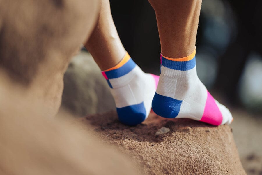 Incylence Ultralight Spirals Short Blue Pink Socks 