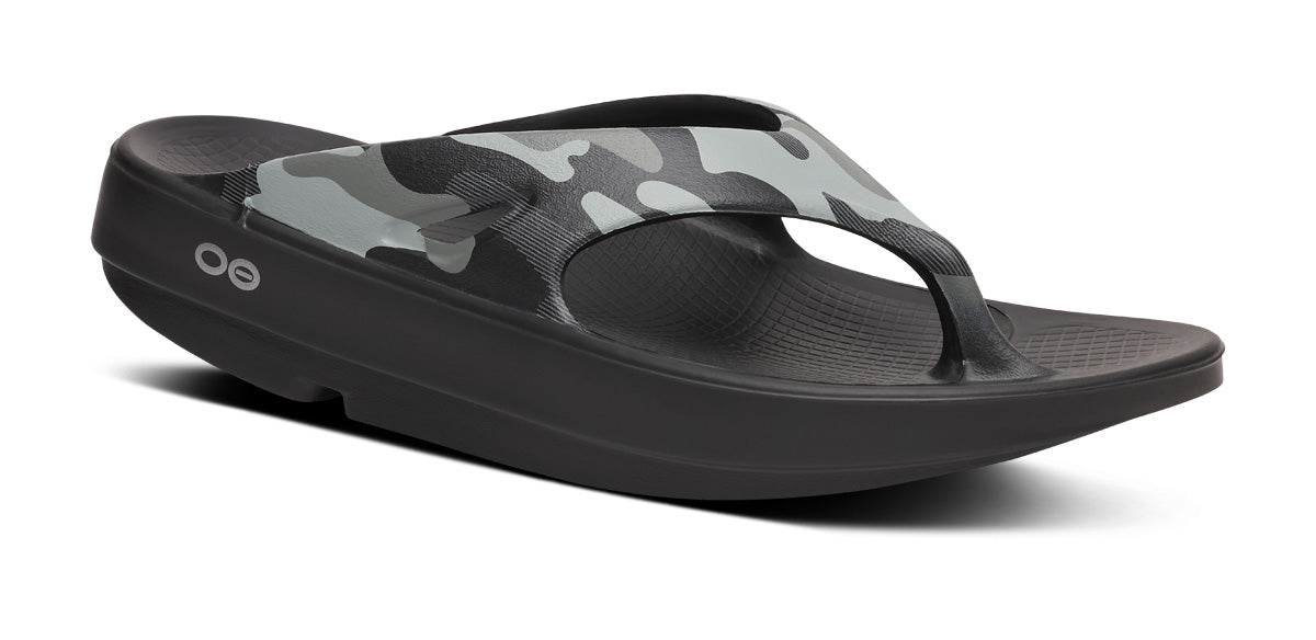OOFOS Unisex OOriginal Sport Thong Sandal - Night Camo