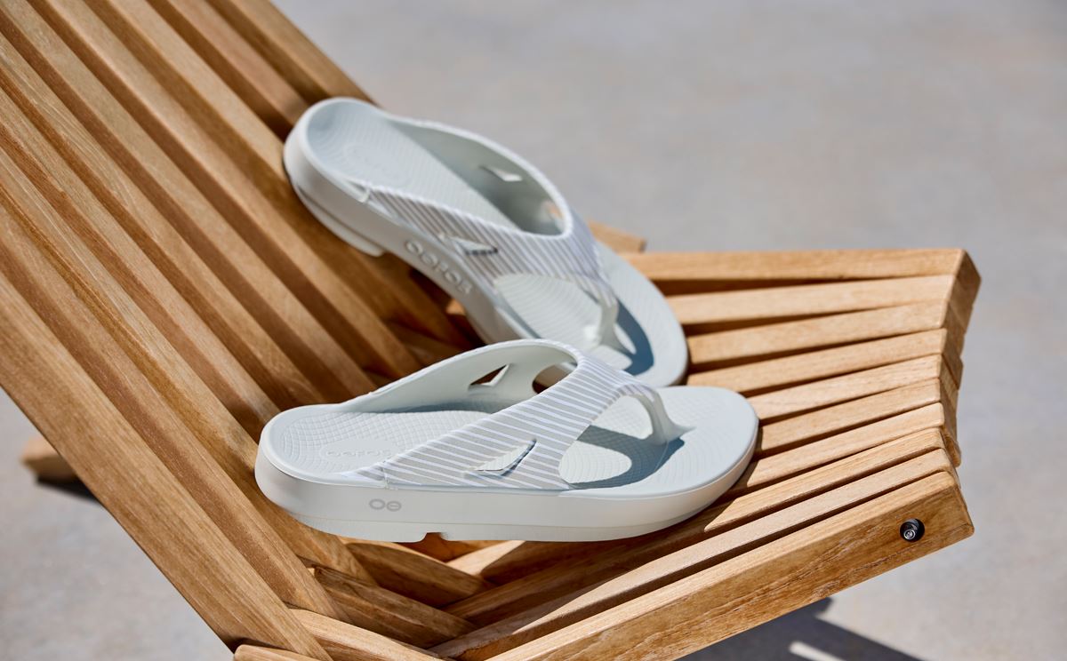 OOFOS OOriginal Limited Sandal - Cosmic Gray Bamboo 