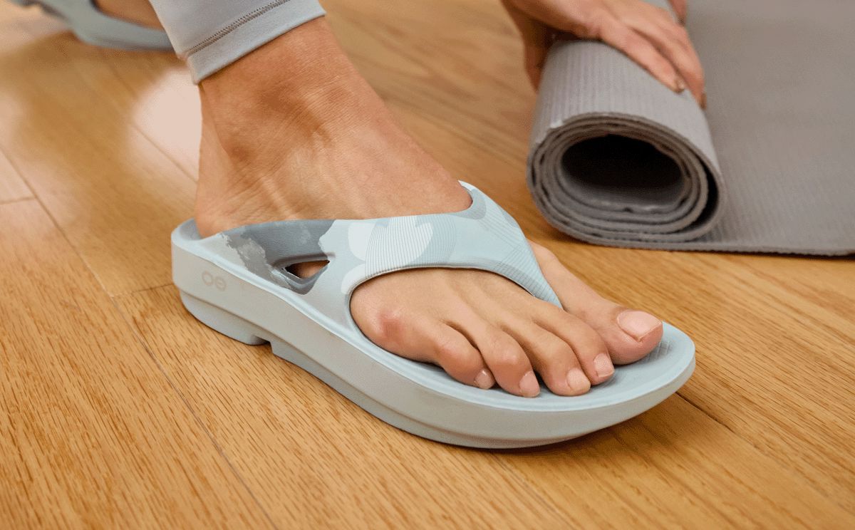 OOFOS Unisex OOriginal Thong Sandal - Mist Breeze (Limited) 