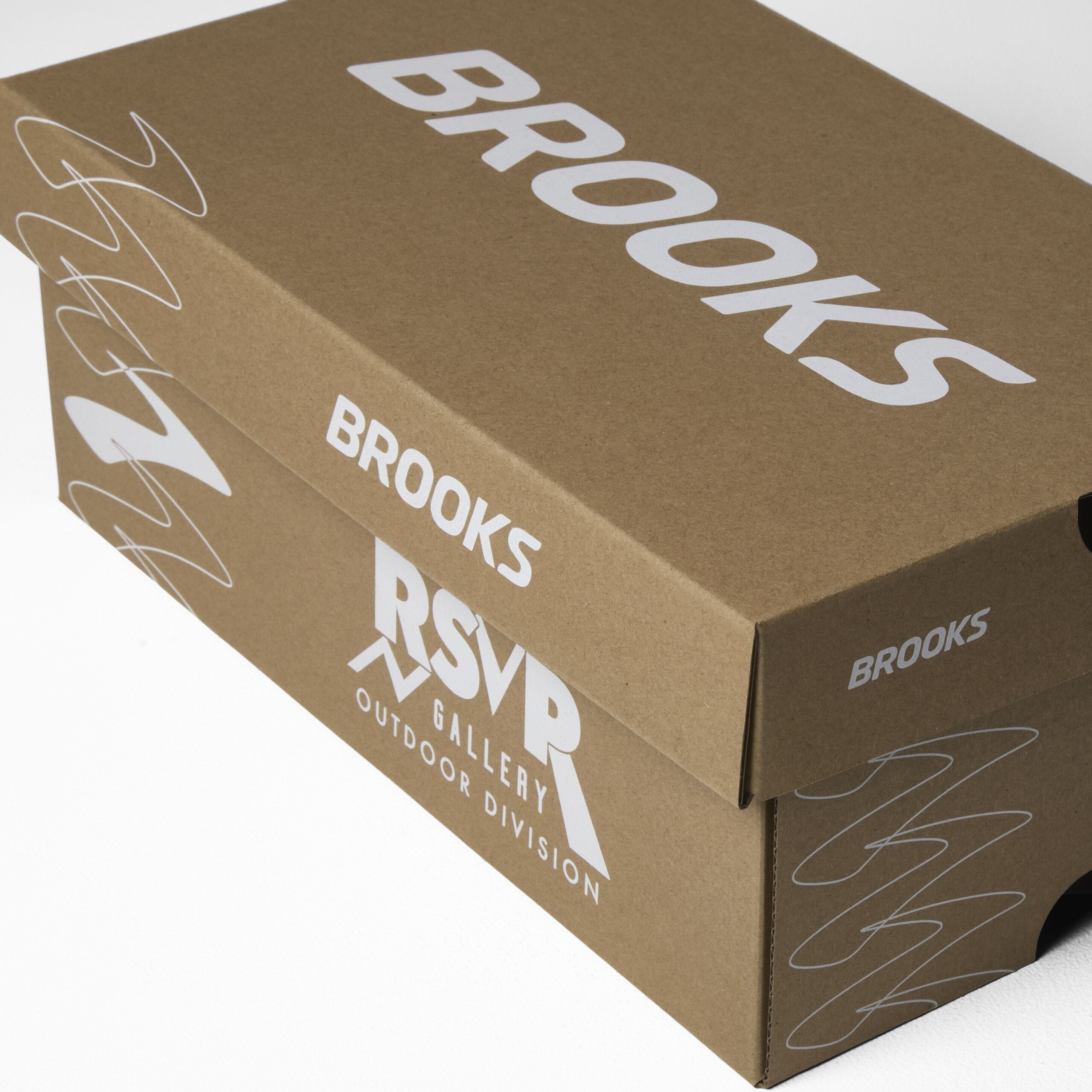 Brooks RSVP Gallery x Caldera 8 Running Shoes 