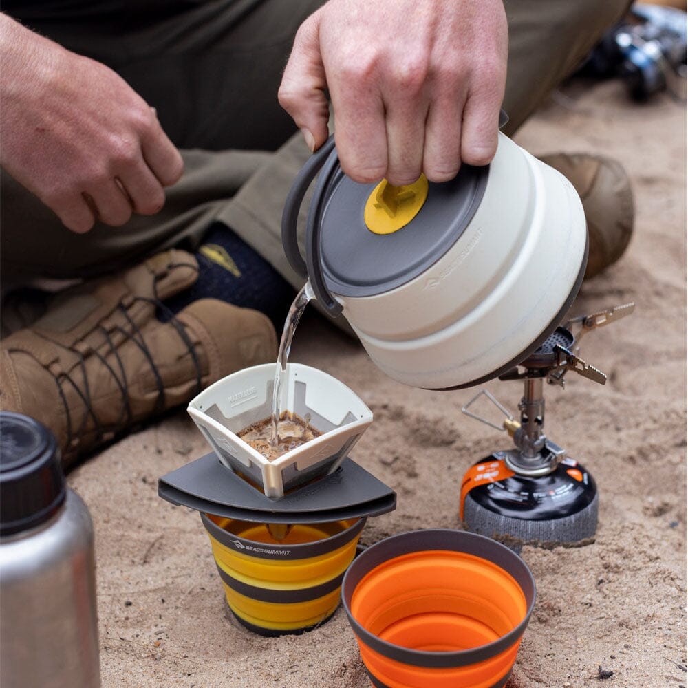Sea to Summit Frontier Ultralight Collapsible Kettle with Sack− 1.1L 