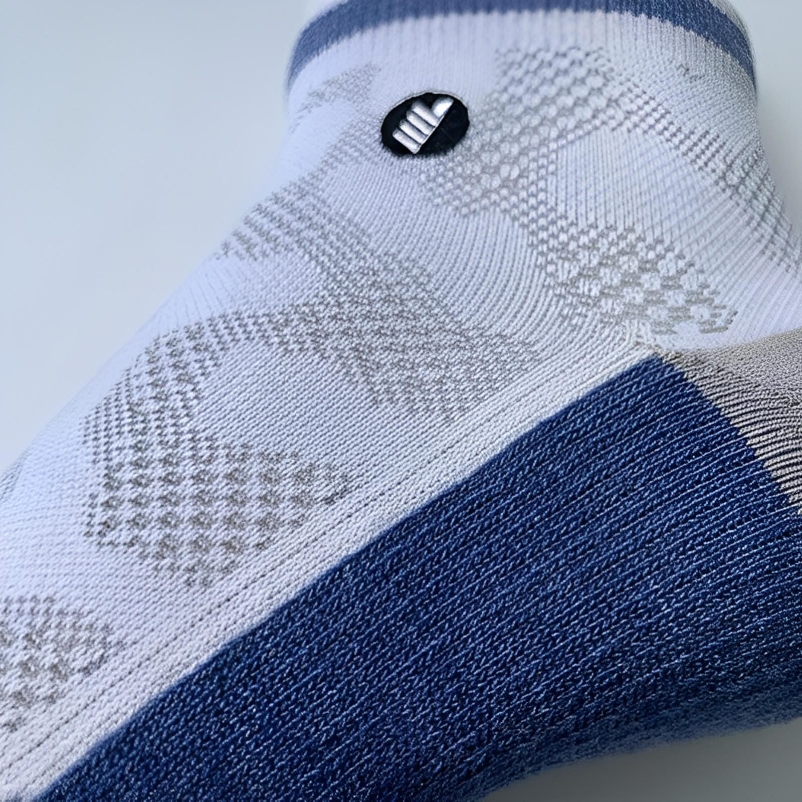 Oleno Pale Camo Quarter Running Socks 