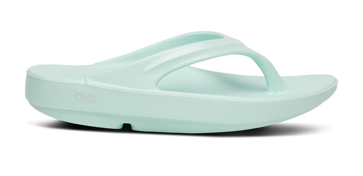 OOFOS Women's OOlala Thong Sandal - Mint Mint US M5/W7 EU 38 