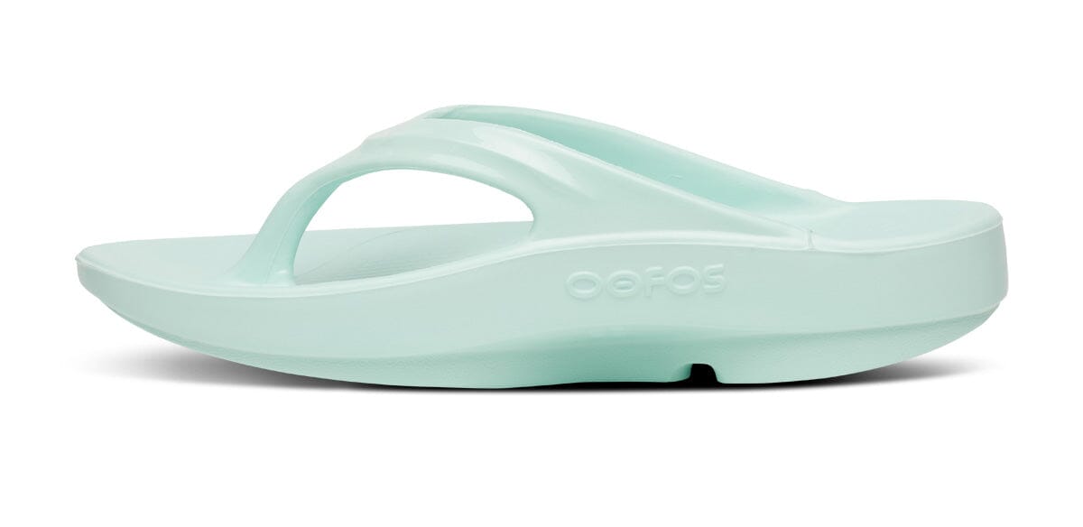 OOFOS Women's OOlala Thong Sandal - Mint 