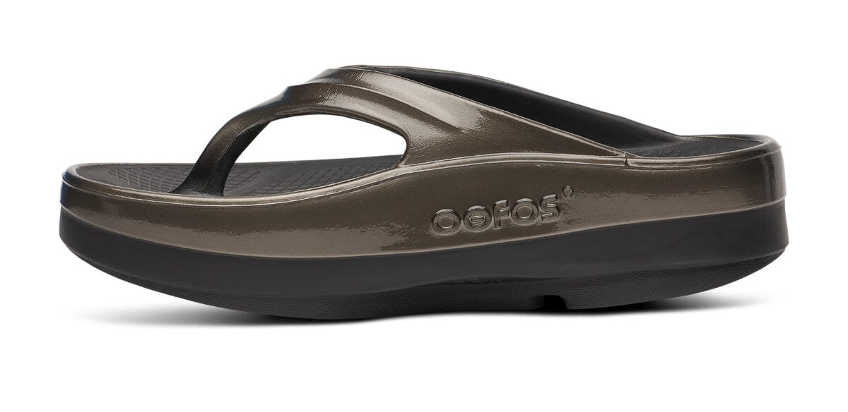 OOFOS Women's OOmega OOlala Stacked Sandal - Titanium Mirror 