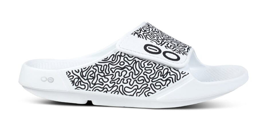 OOFOS Unisex OOahh Sport Flex Limited Slide Sandal - White Labyrinth 