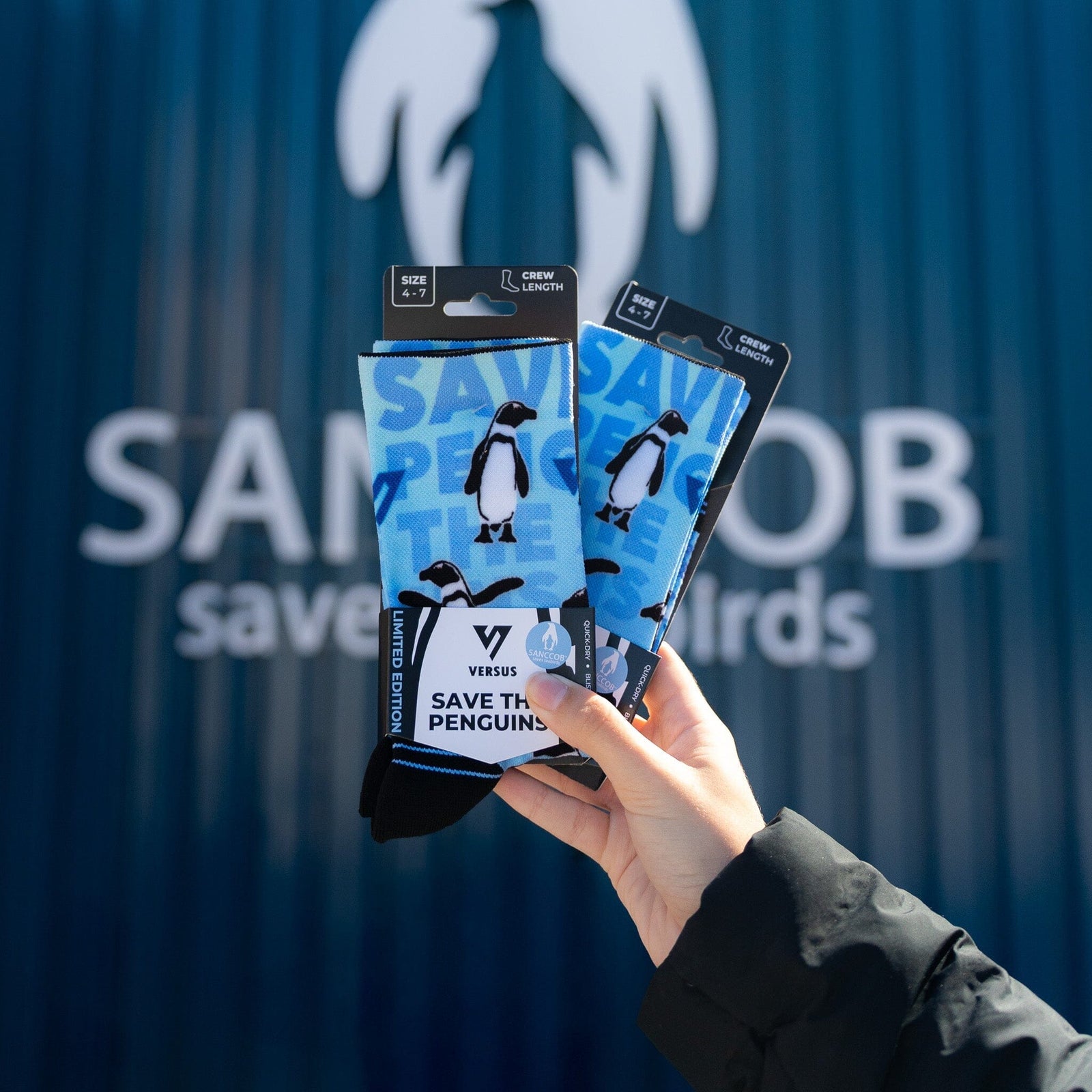 Versus Save The Penguins Active Crew Socks Save The Penguins 4-7 