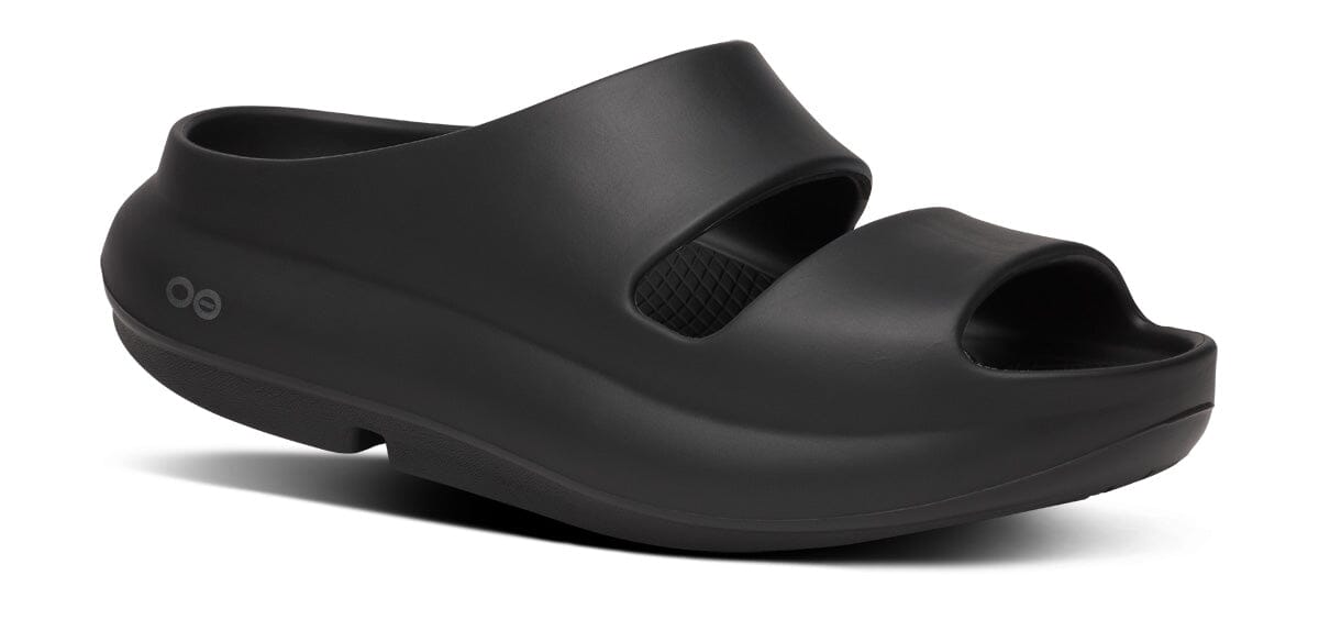 OOFOS OOyea Slide Sandal - Black