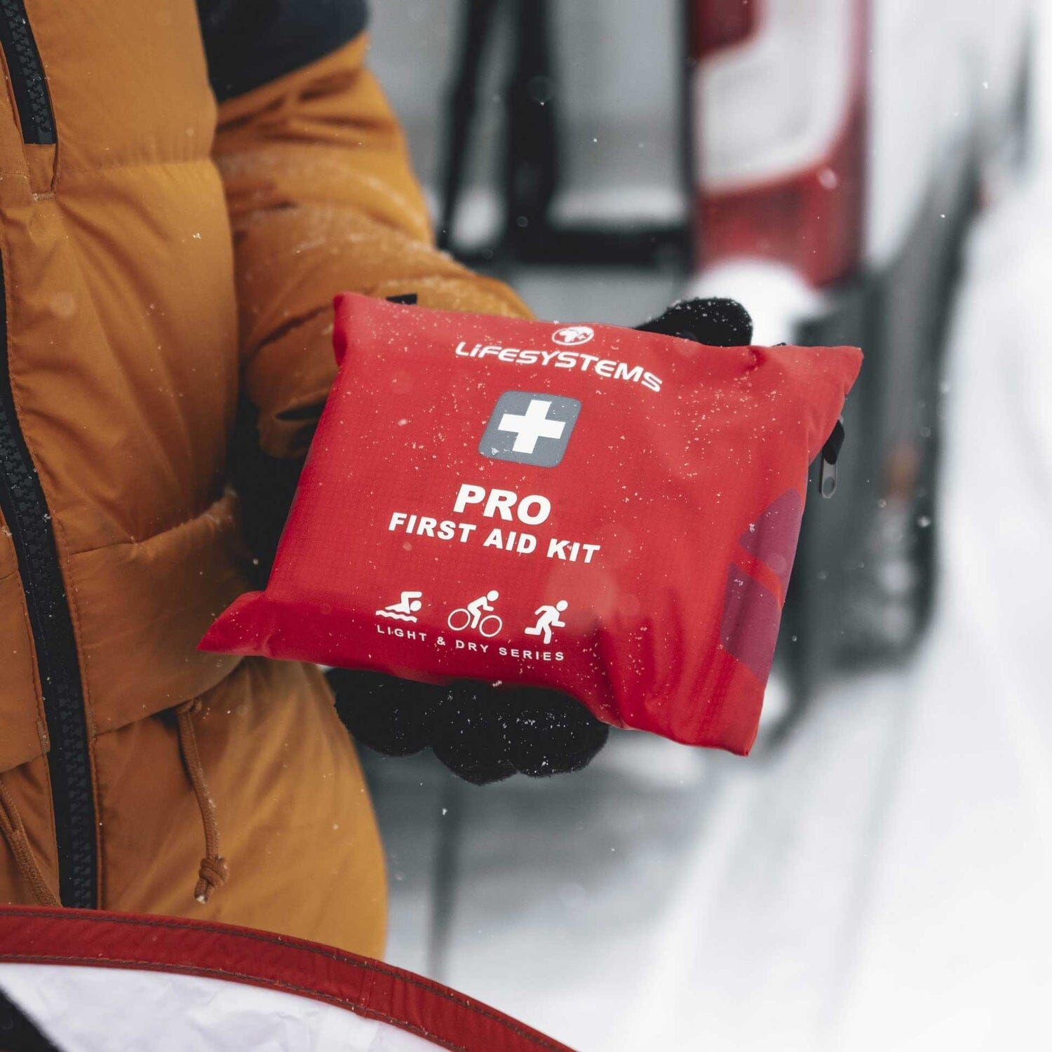 Lifesystems Light & Dry Pro First Aid Kit 
