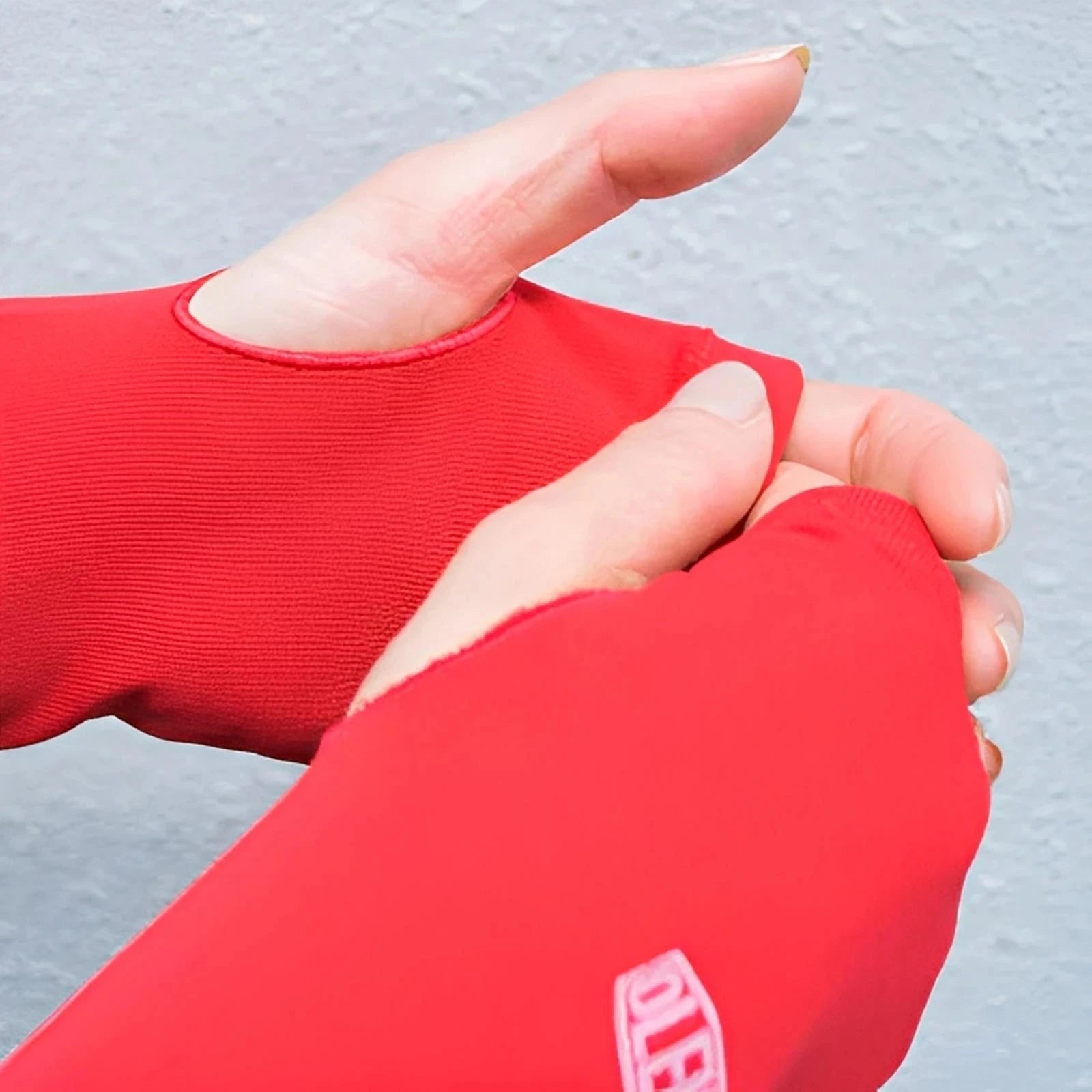 Oleno Arm Sleeve UL with Thumb Hole 