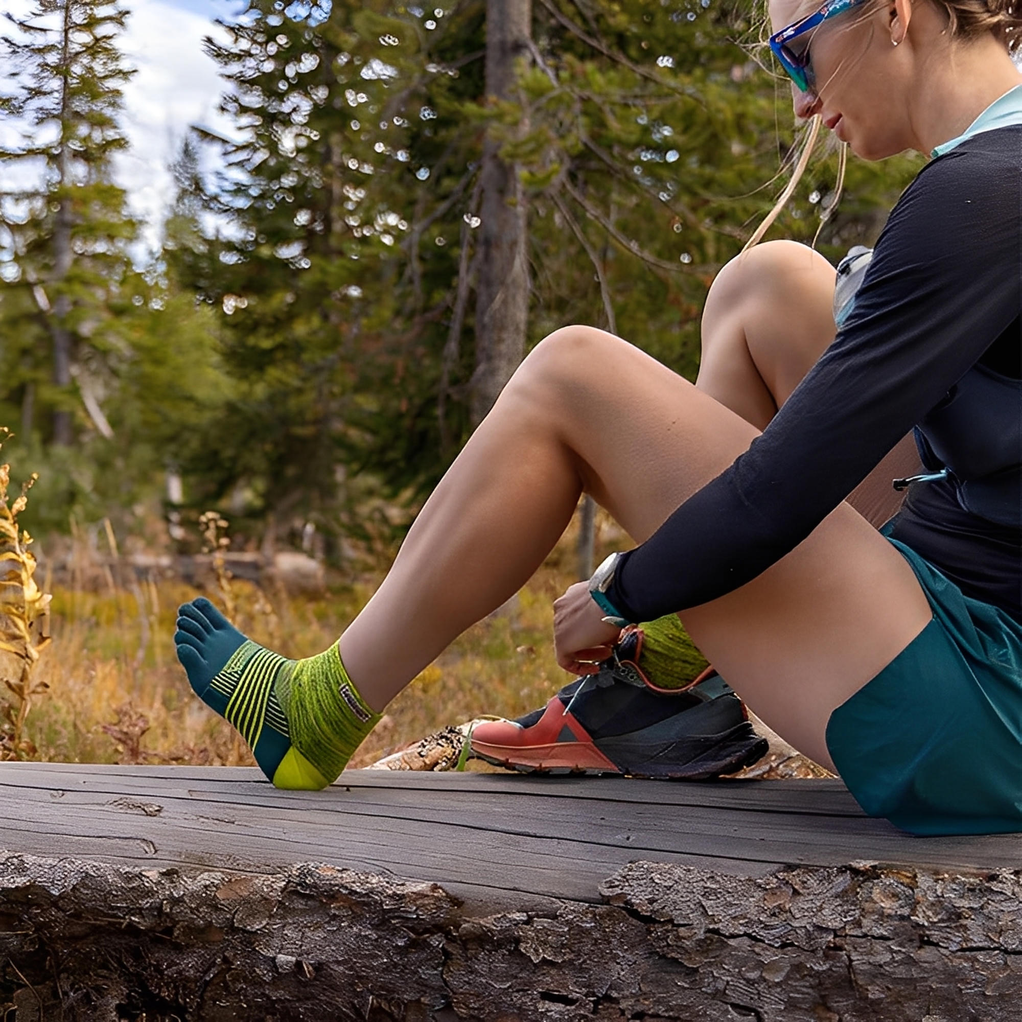 Injinji Women's Trail Midweight Mini-Crew Socks 