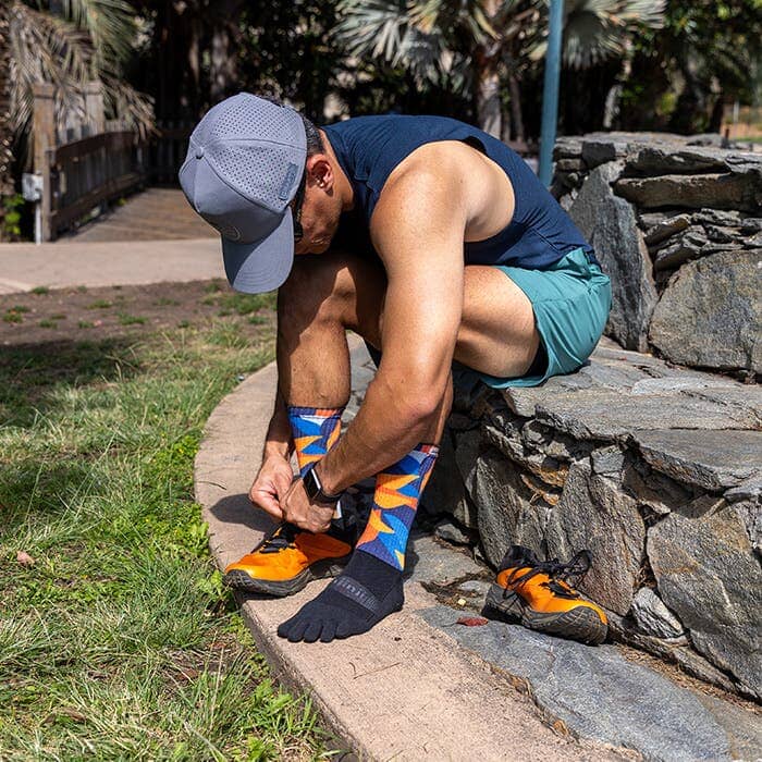Injinji Spectrum Trail Midweight Crew Socks 
