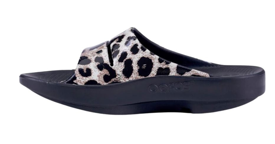 OOFOS Women's OOahh Limited Slide Sandal - Cheetah 
