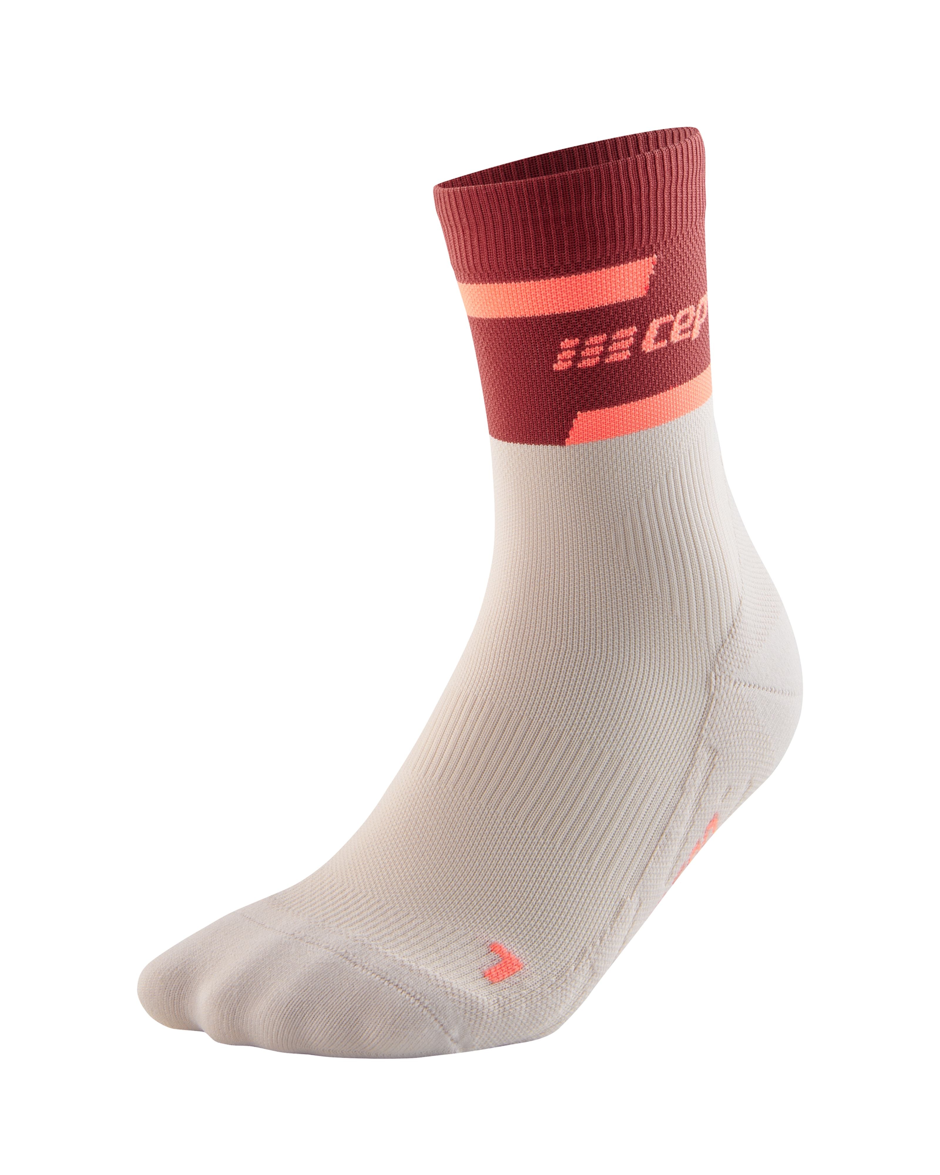 CEP The Run Compression Mid Cut Socks 4.0, Women Red/Off White SM 
