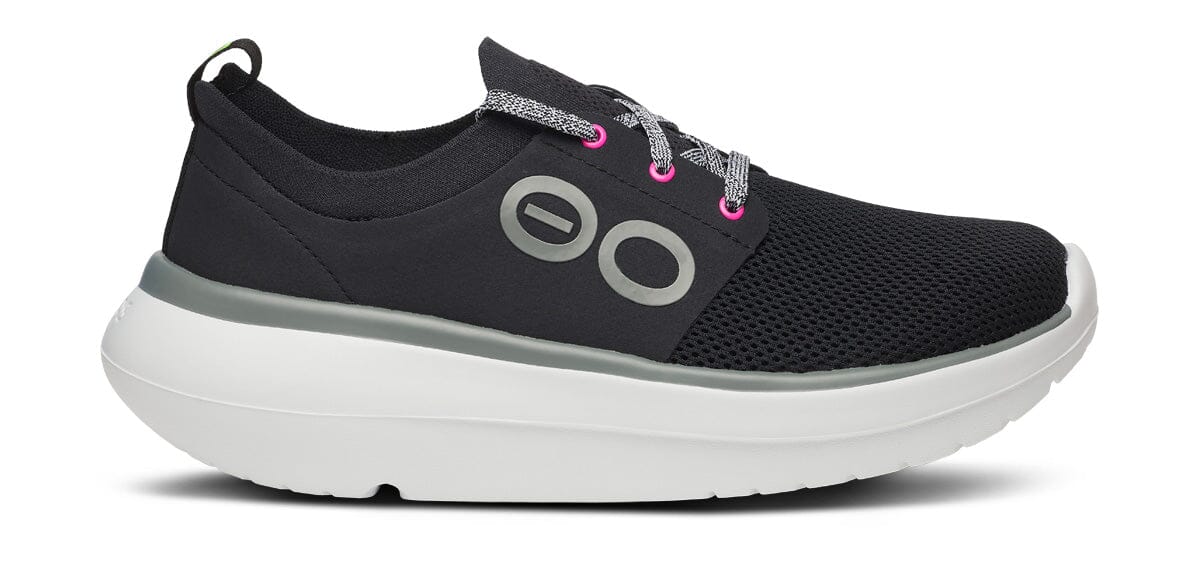 OOFOS Women's OOmy Stride - White Black 