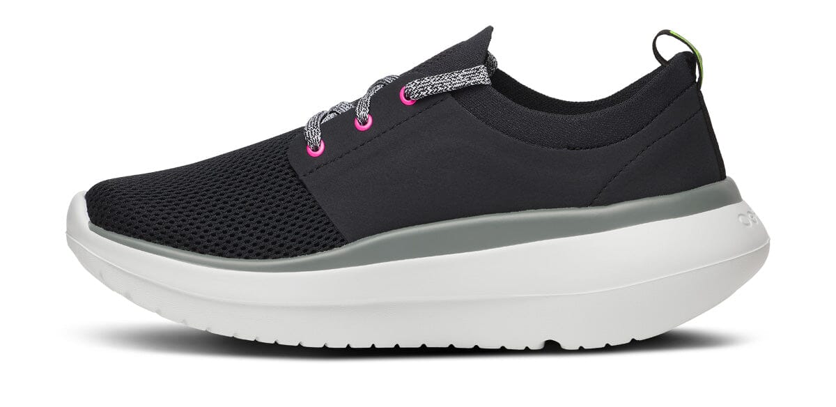 OOFOS Women's OOmy Stride - White Black 