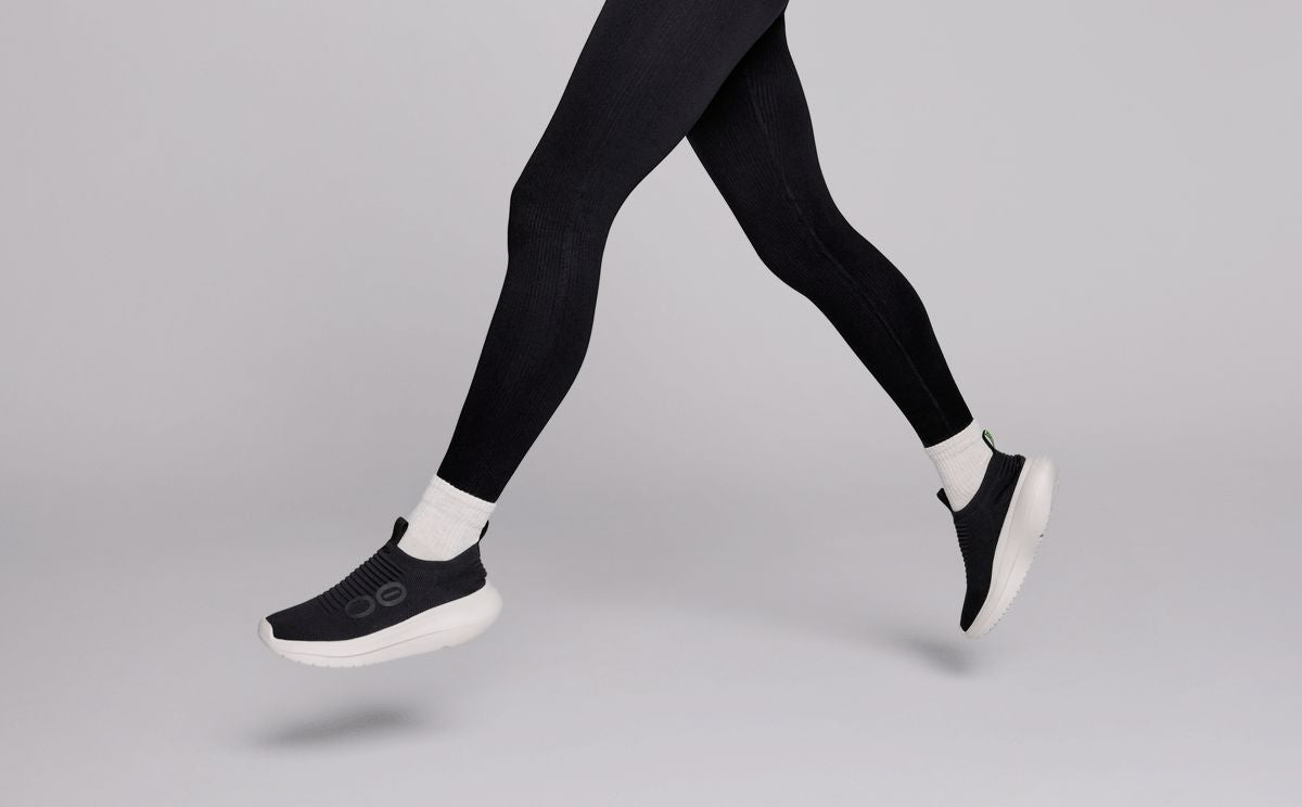 OOFOS Women's OOmy Zen 