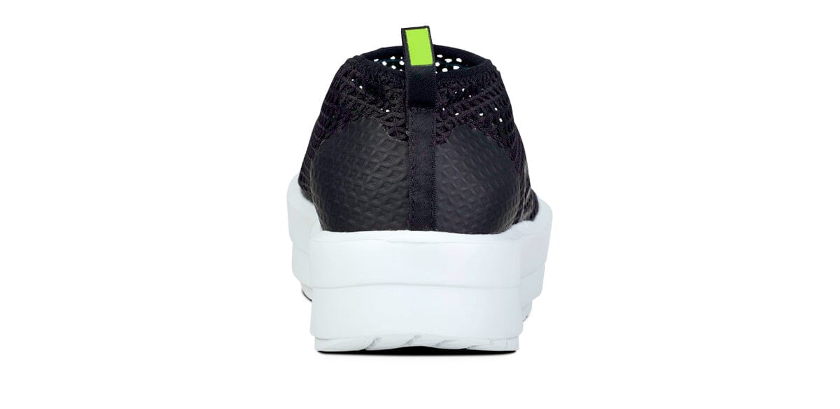 OOFOS Women's OOmega Chukka Shoe - White Black 