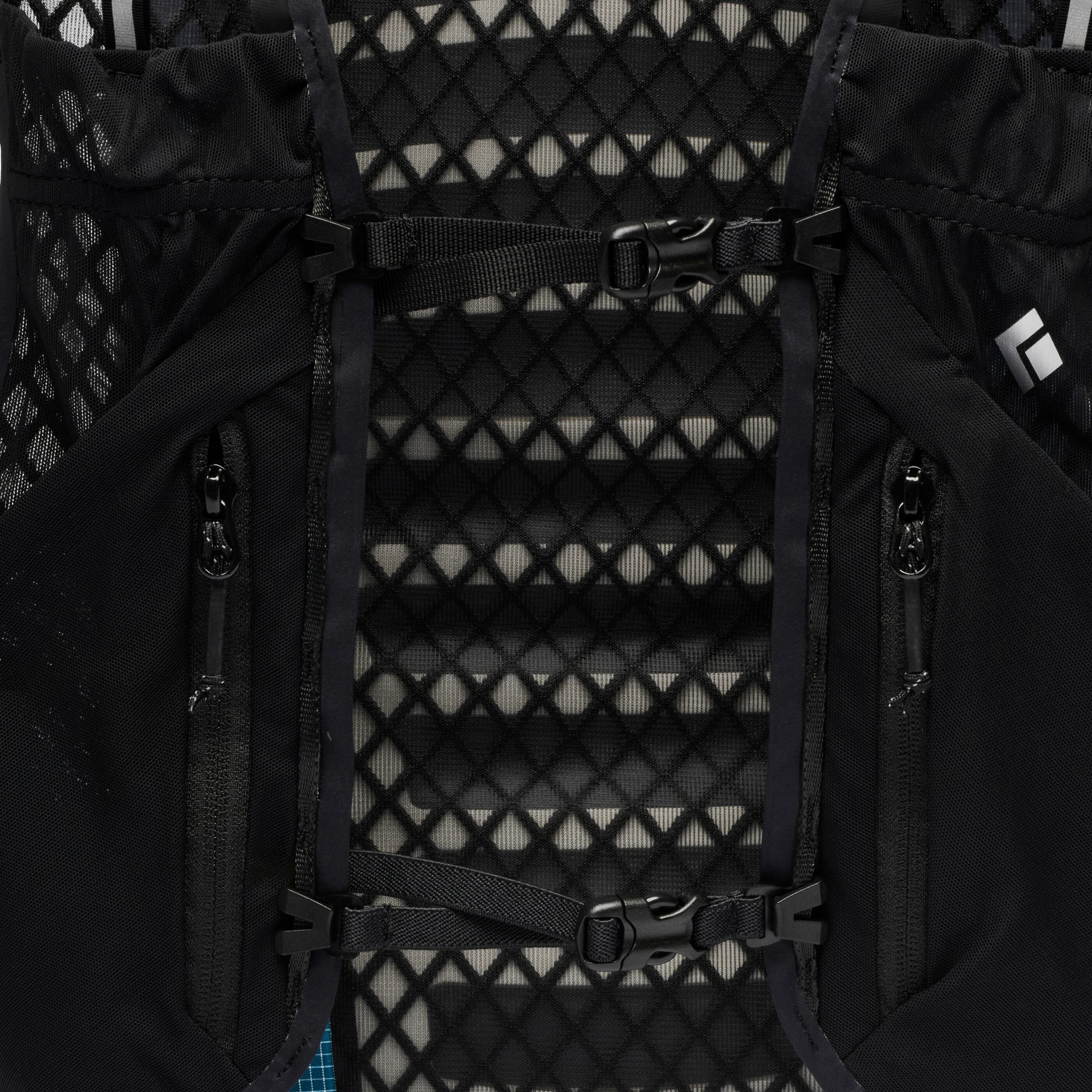 Black Diamond Distance 15 Backpack (2026) 