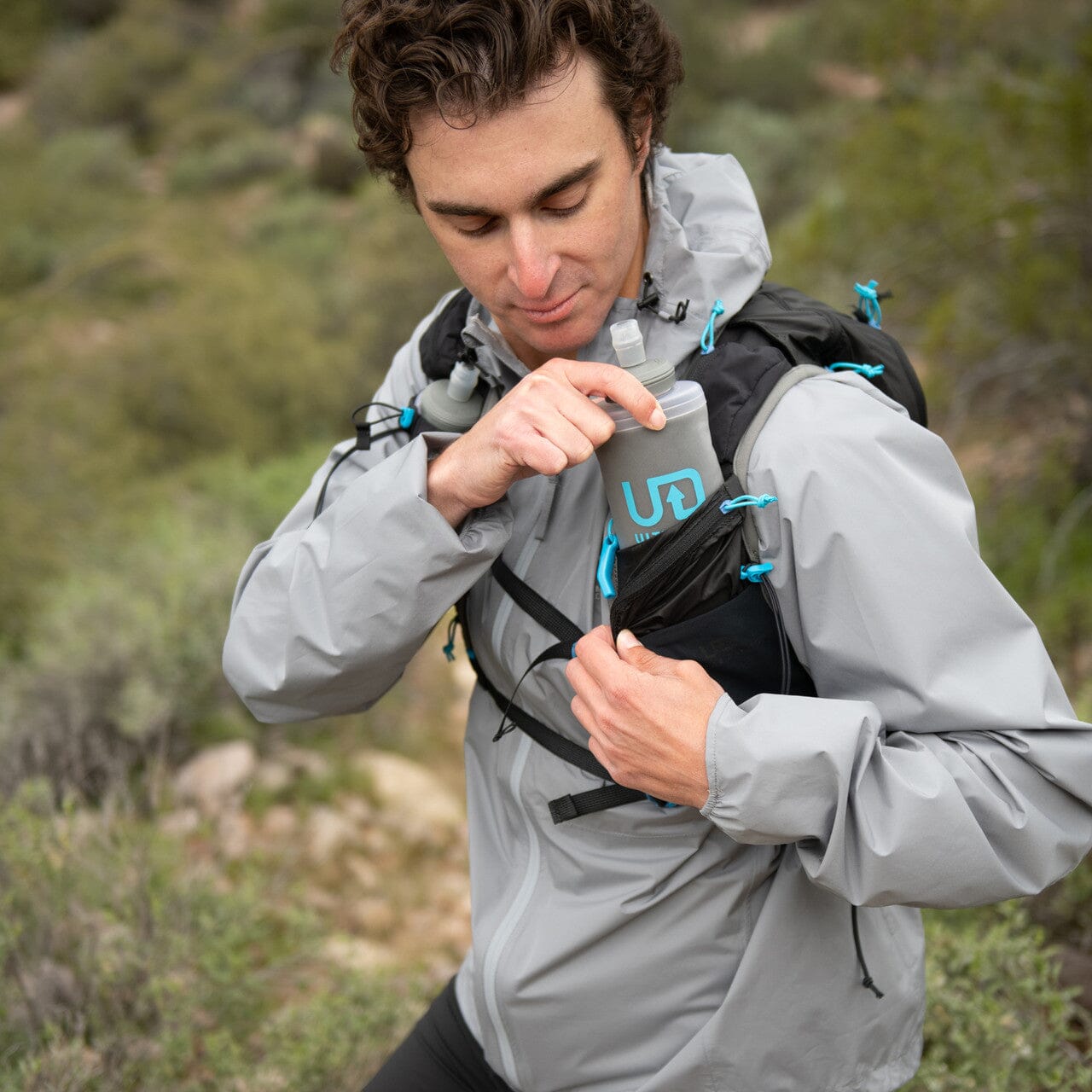 Ultimate Direction Adventure Vest 6.0 Unisex Running Vest 