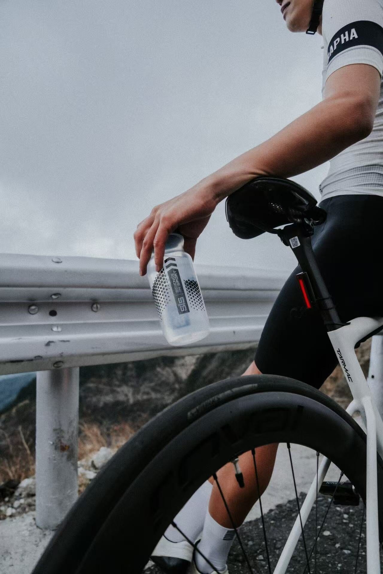 SiS Wide Neck Water Bottle - 600ML 