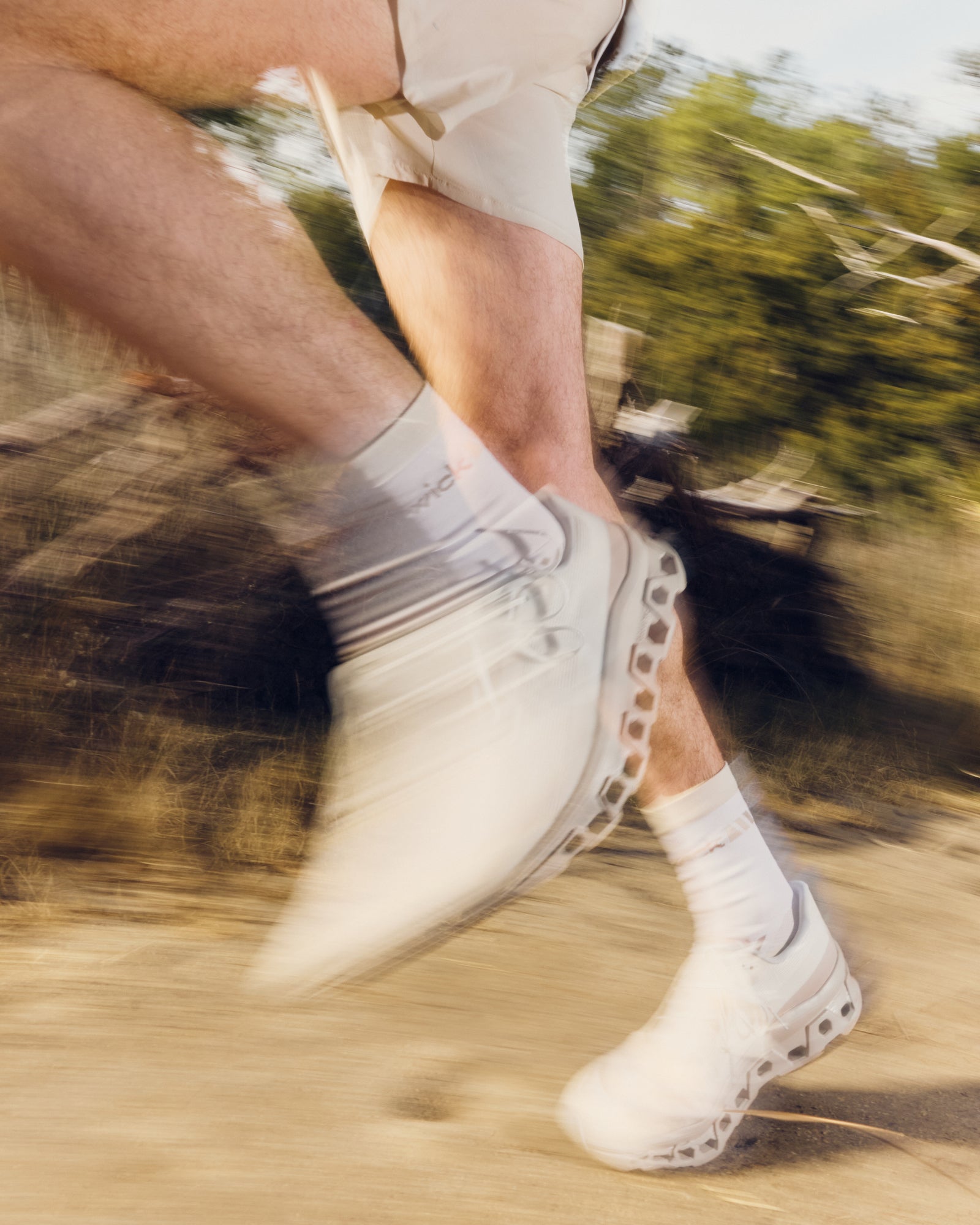 Swiftwick Aspire Mid-Crew Socks