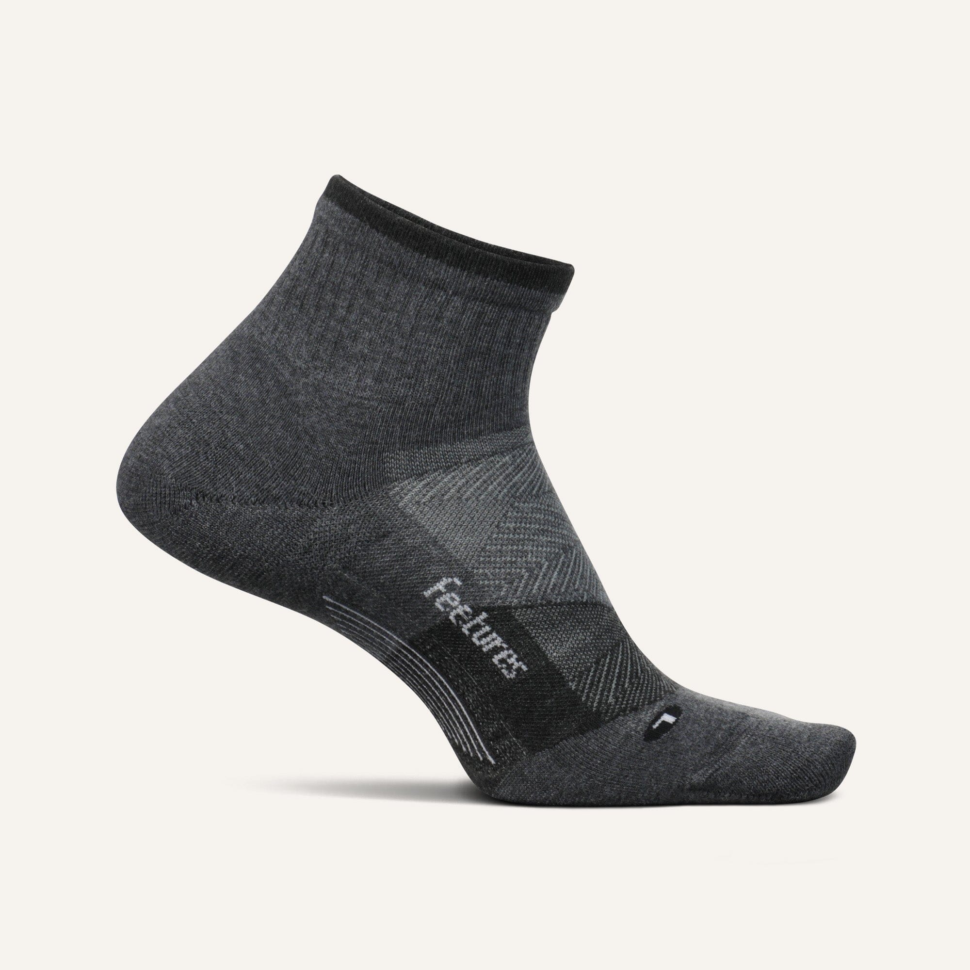 Feetures Trail Max Cushion Quarter Socks 