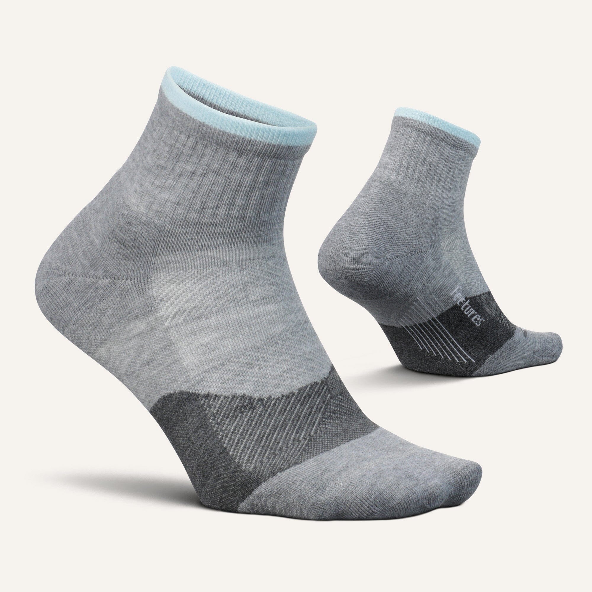 Feetures Trail Max Cushion Quarter Socks Light Gray Small 