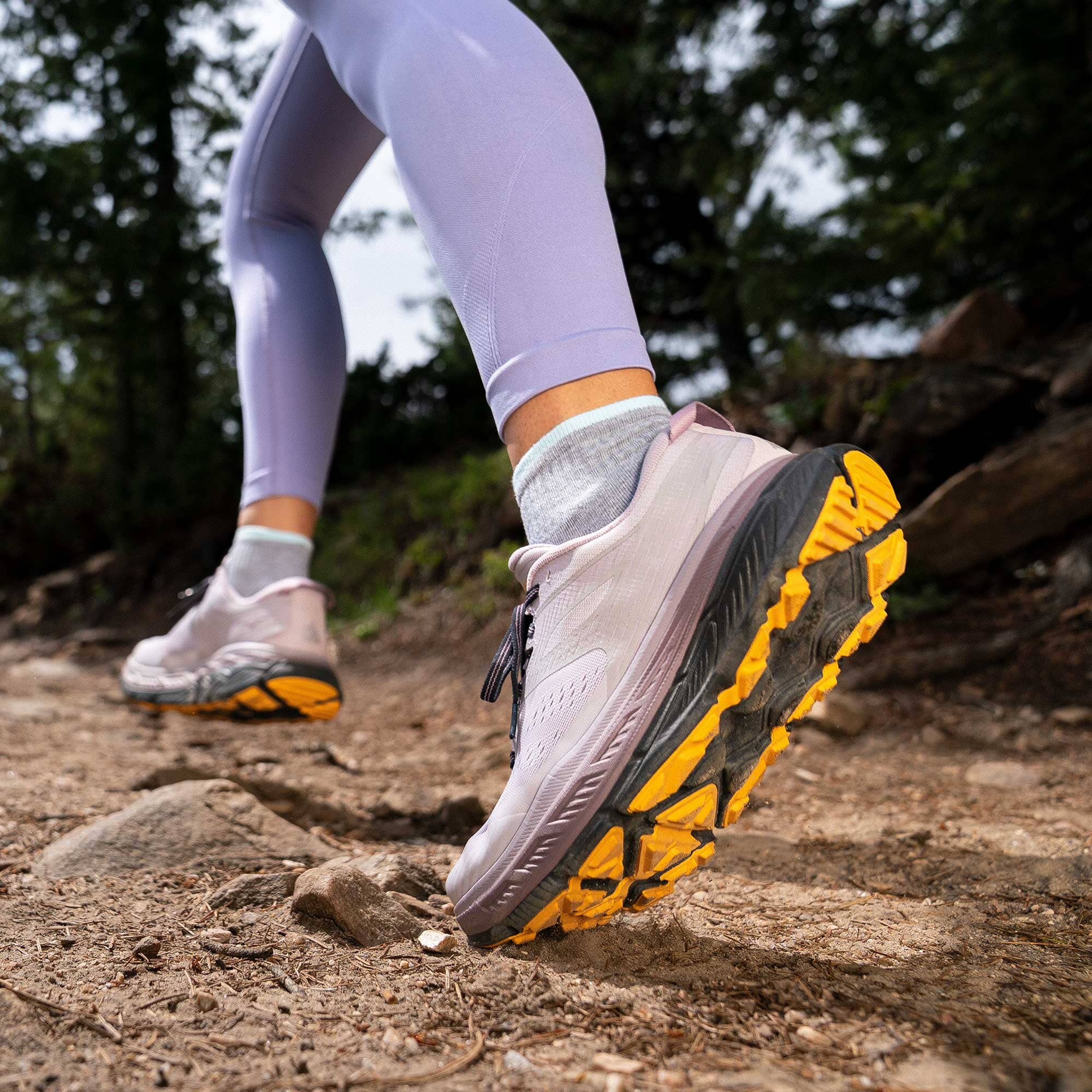 Feetures Trail Max Cushion Quarter Socks 