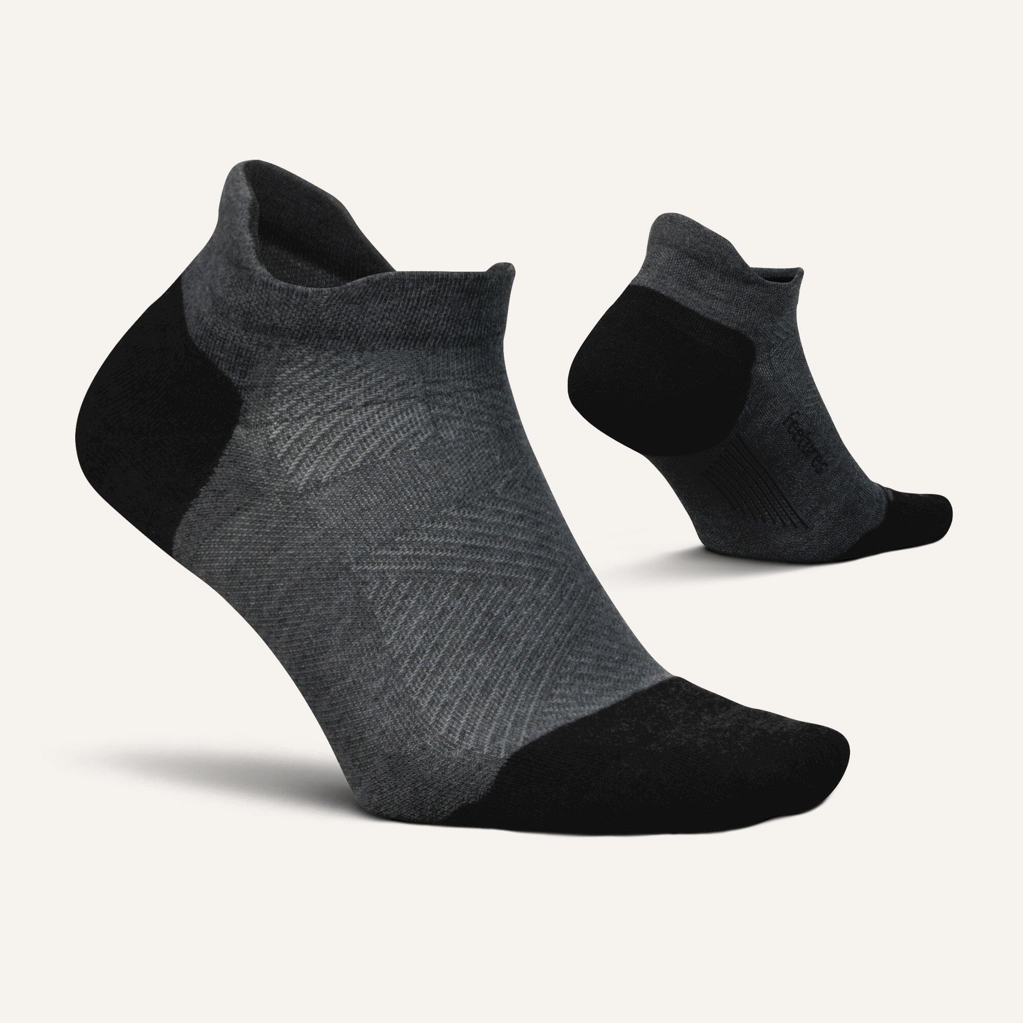 Feetures Elite Elite Max Cushion No Show Tab Socks Gray Small 