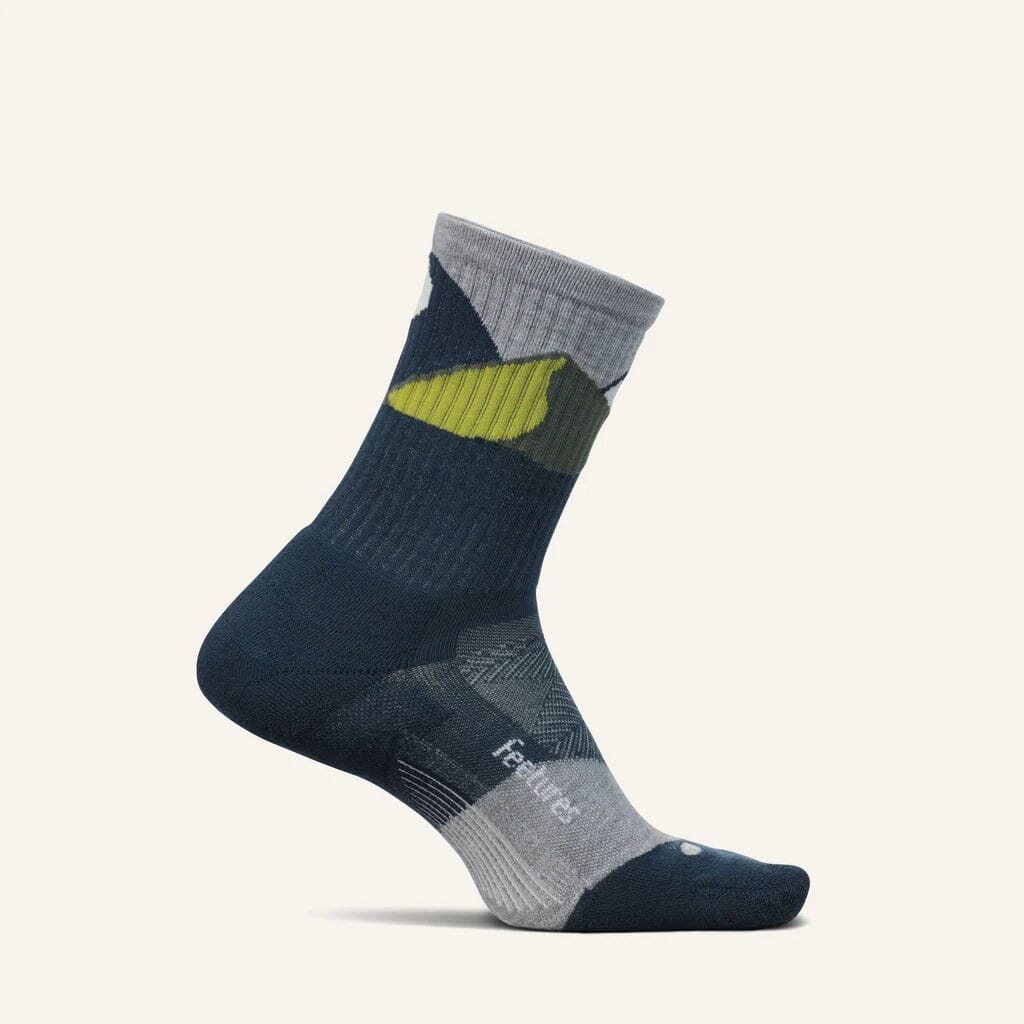 Feetures Trail Max Cushion Mini Crew Socks Navy Summit Small 