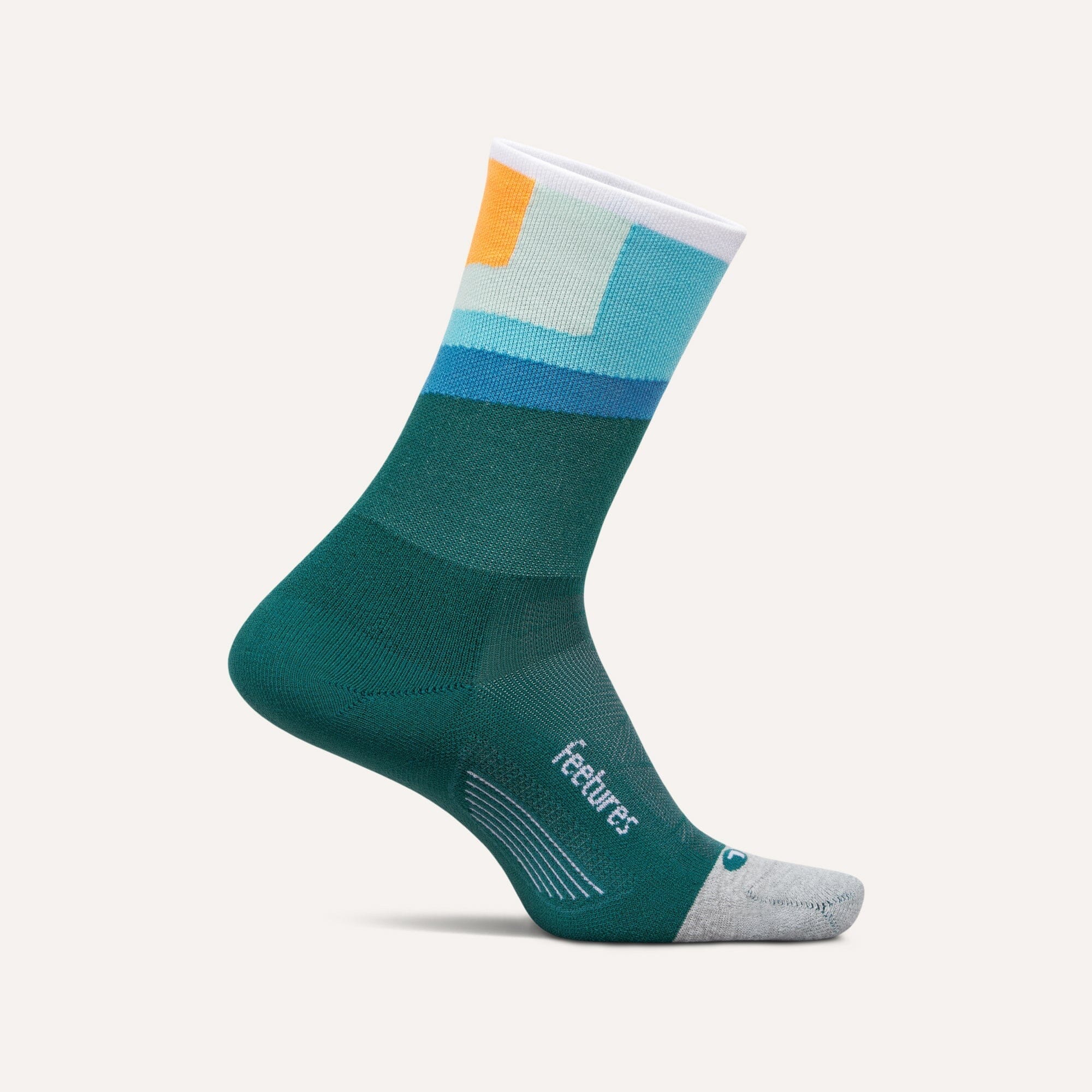 Feetures Elite Light Cushion Mini Crew Socks Breezy Court Small 