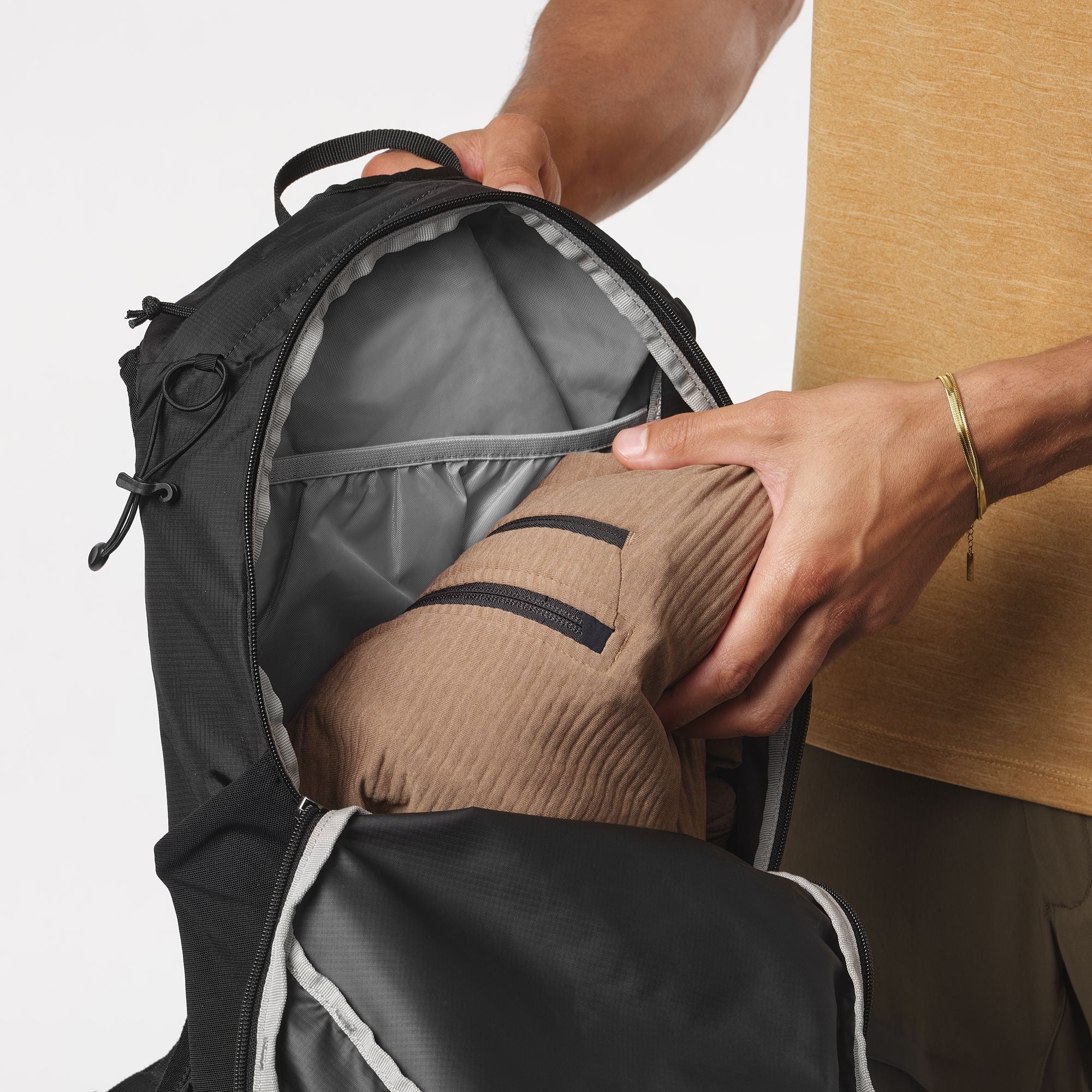 Salomon Trailblazer 30 Unisex Hiking Bag 