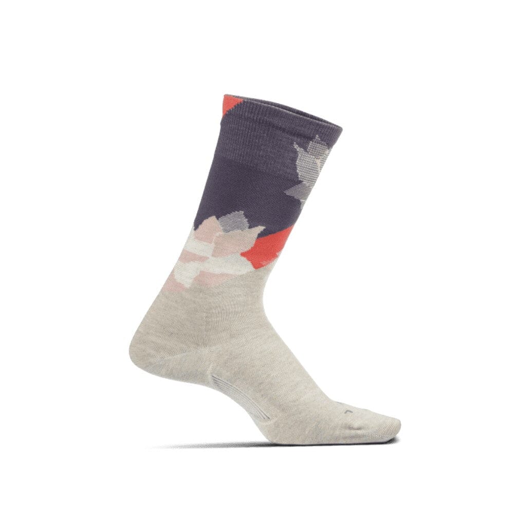Feetures Women's Everyday Ultra Light Crew Socks Neo Floral Oatmeal Medium 