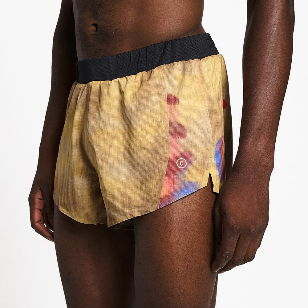 close front view of the ciele athletics lightweight, race ready and performance driven short named RDShort in sphinx color, on a model
