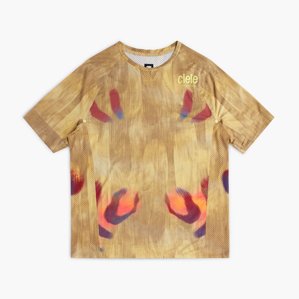 front view of the ciele athletics lightweight, race ready and performance driven T-Shirt named RCDTShirt in sphinx color