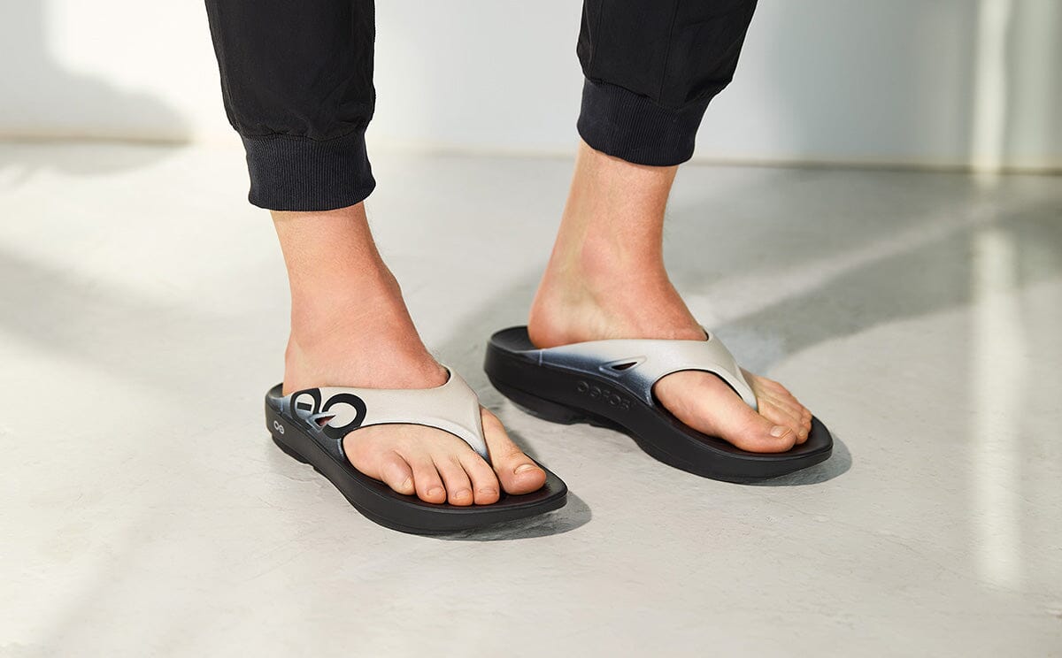OOFOS Unisex OOriginal Sport Thong Sandal - Chalk 