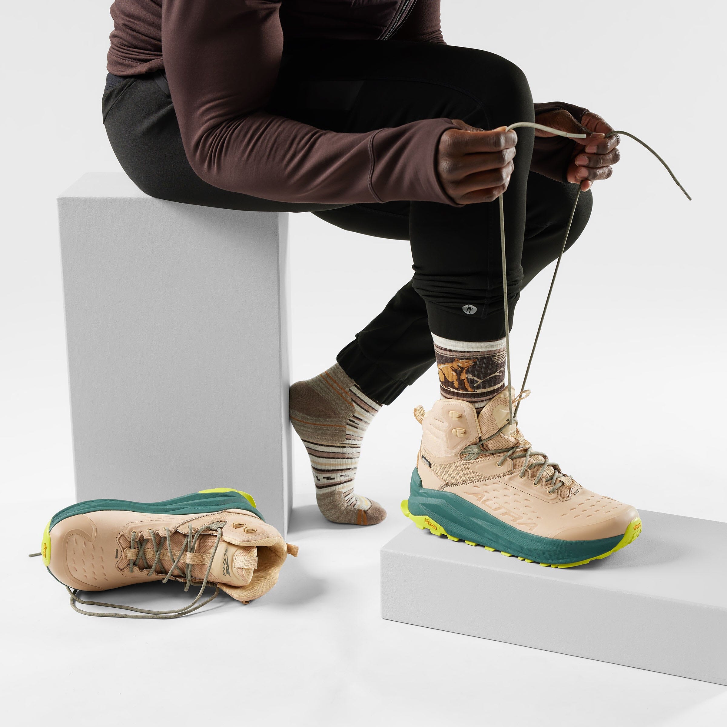Smartwool Hike Bear Stripe Mid Crew Socks 