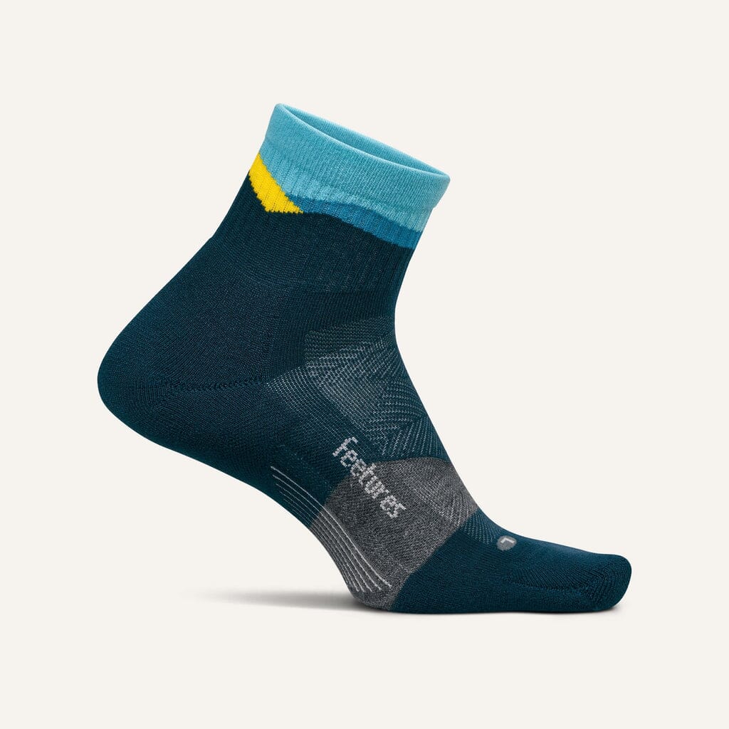 Feetures Trail Max Cushion Quarter Socks Mountain High Blue Small 