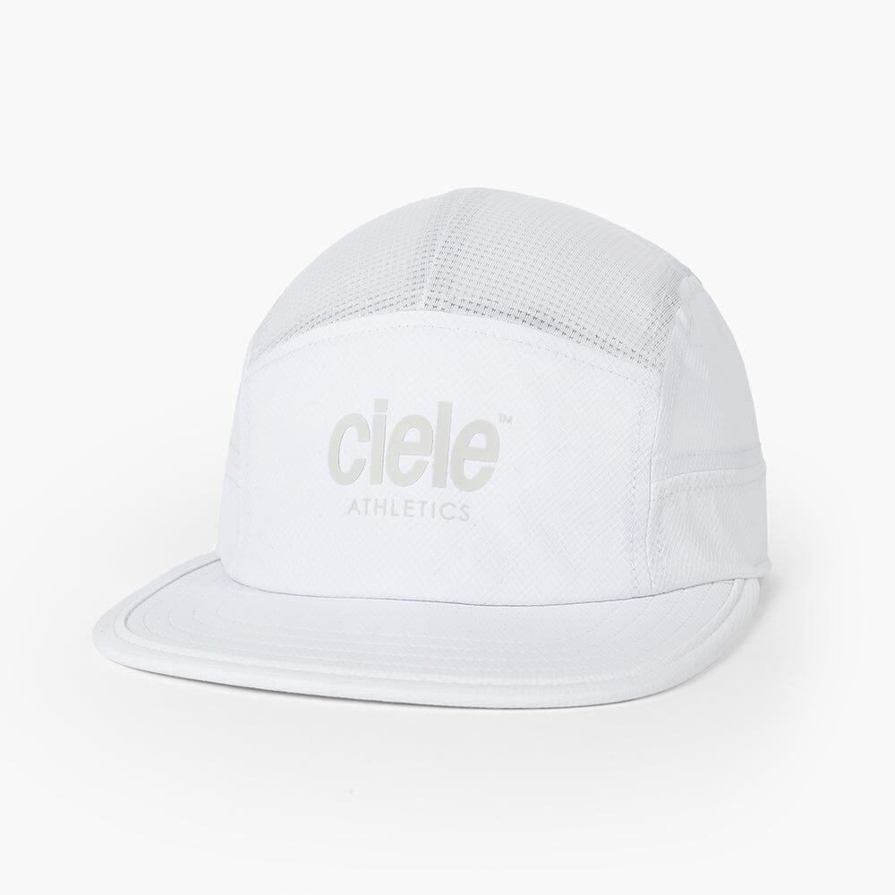 front view of the ciele athletics GOCap unisex running hat in ghost color