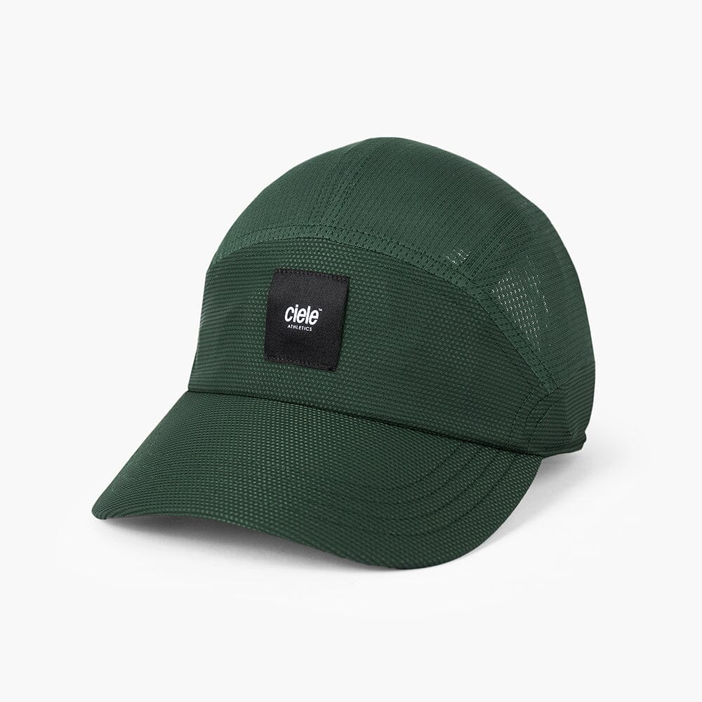 front view of the ciele athletics FTSCap unisex running hat with a curved brim in emerald color