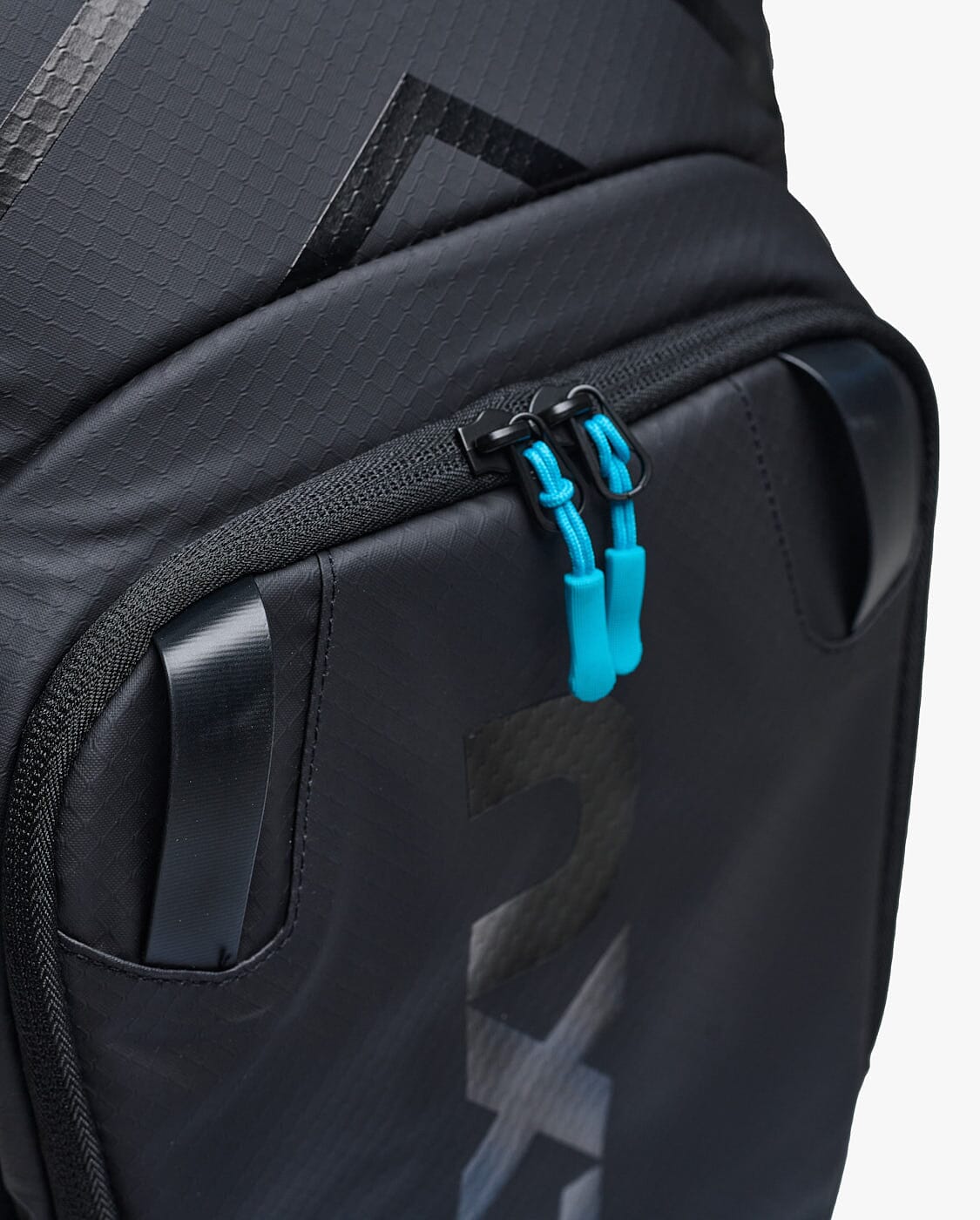 2XU Unisex Commute Backpack UQ7031G 
