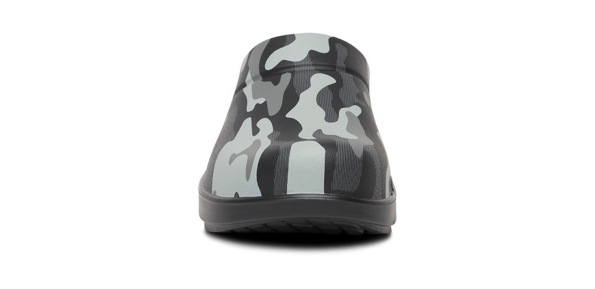 OOFOS Unisex OOcloog Luxe Clog - Night Camo
