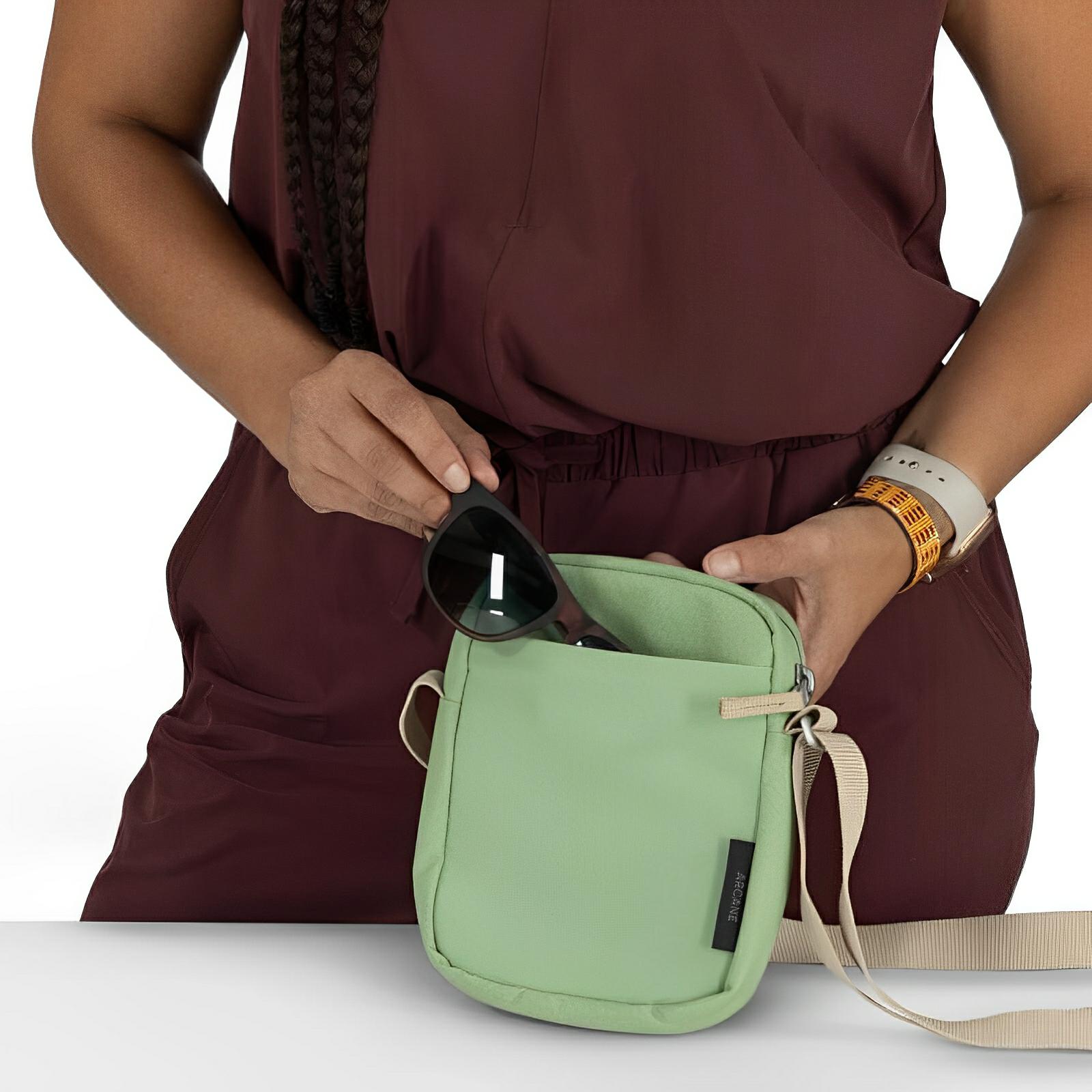 Osprey Arcane Small Crossbody 
