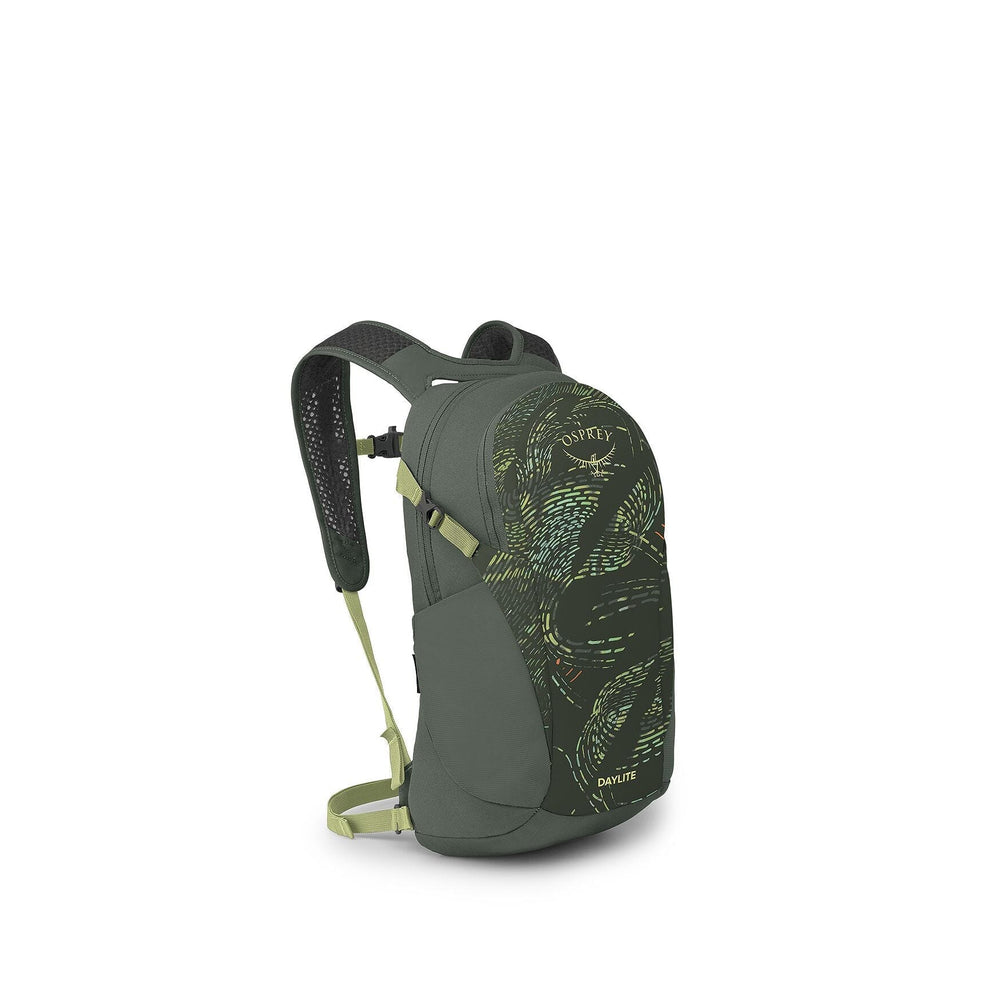 osprey daylite 13l day pack Daylite Simple Backpack loading main compartment Osprey Daylite 13L Backpack |