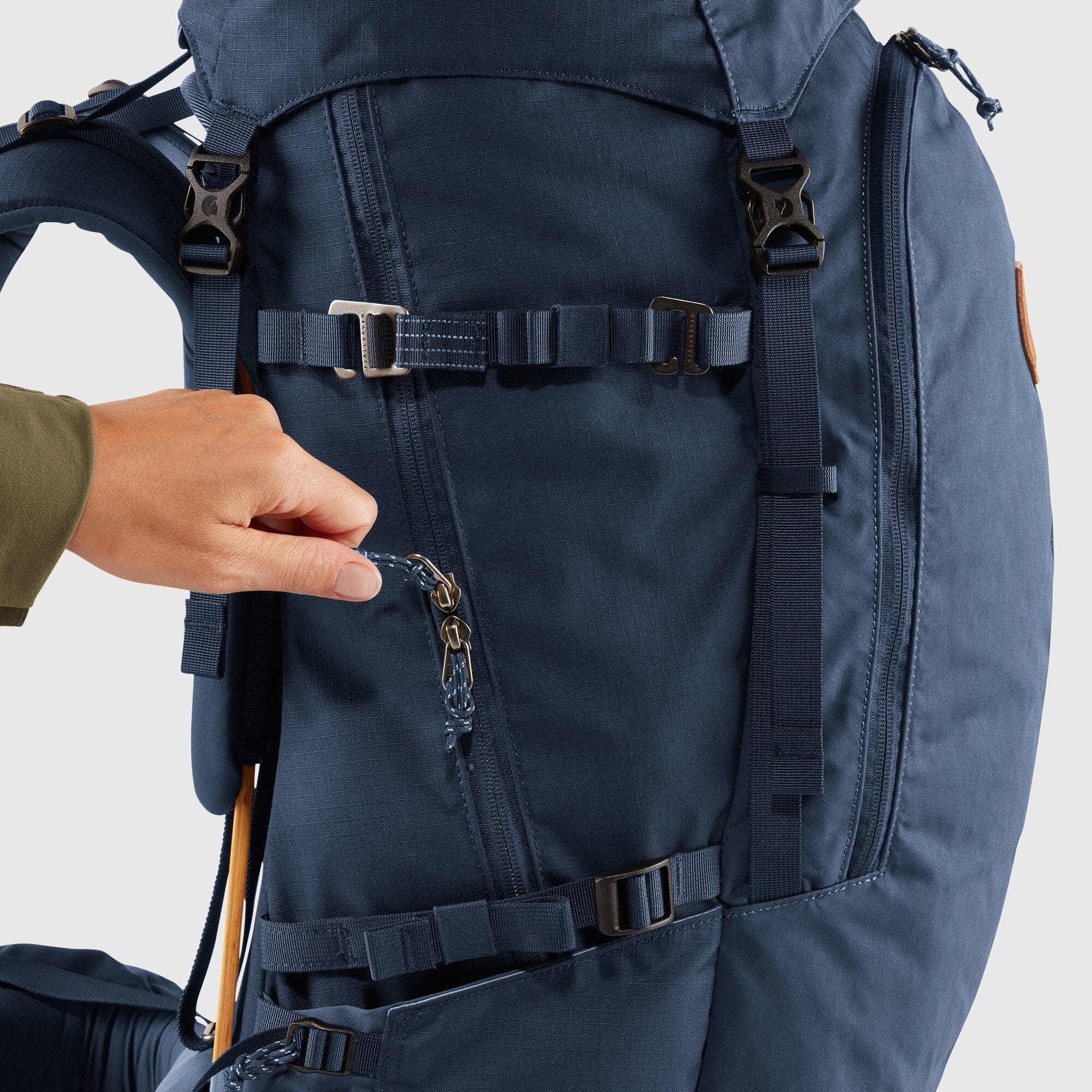 Fjallraven Woman's Keb 52 Backpack 